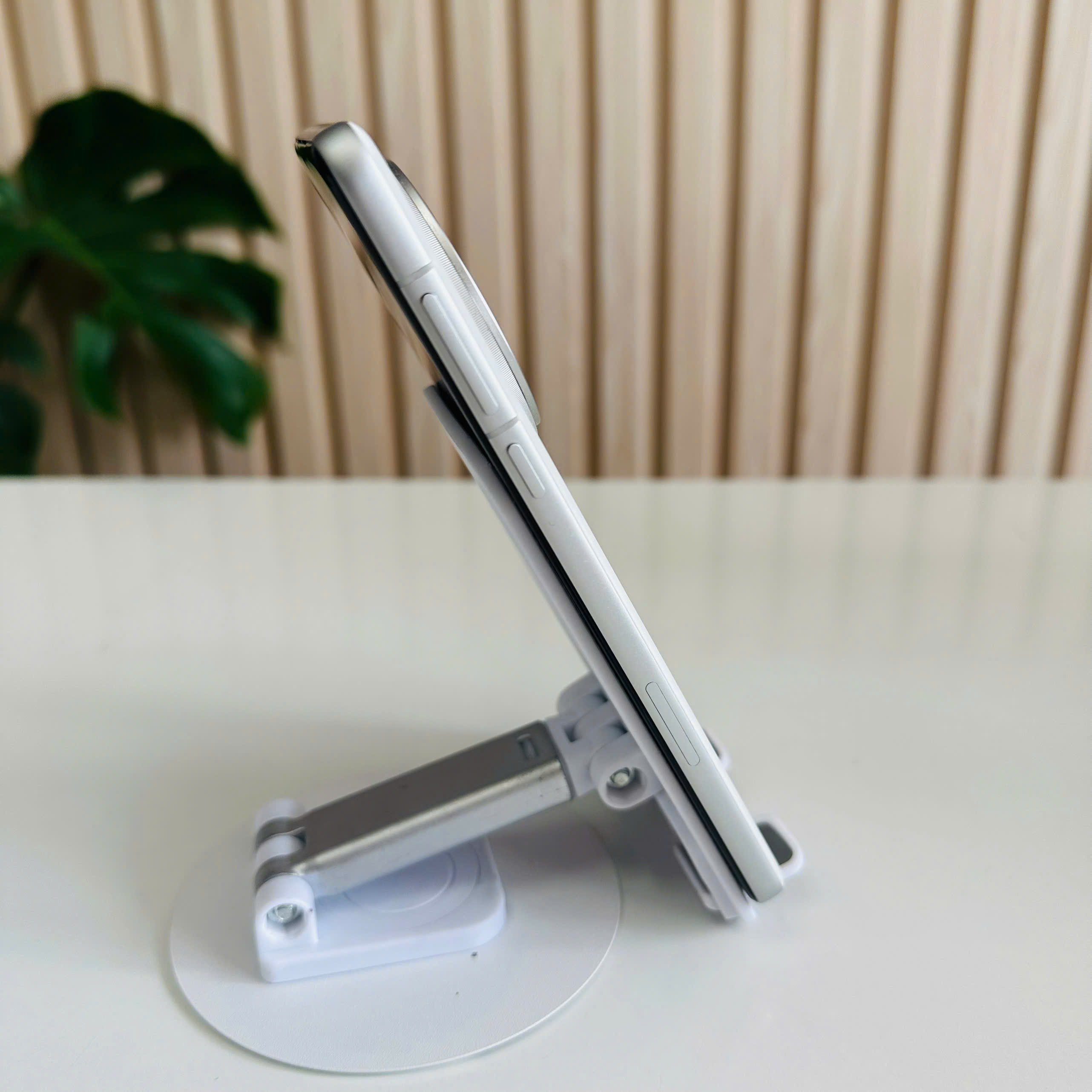 Oppo Find X8 Pro 16/512GB trắng Đẹp 98% Pin 97% kèm sạc 80w