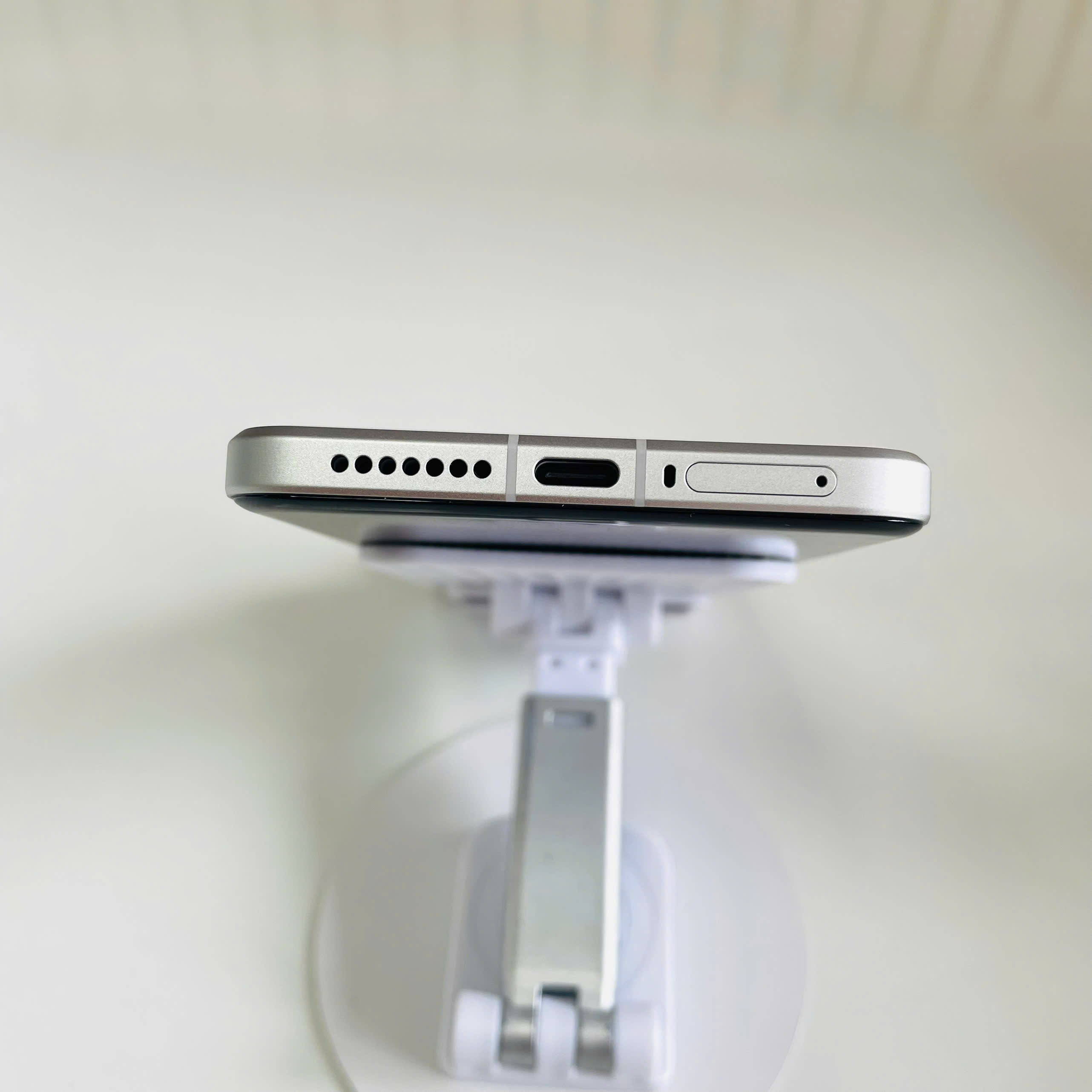 Xiaomi 15 Ultra Úp Rom 12/256GB Trắng Đẹp 98+% Pin 97% Fullbox
