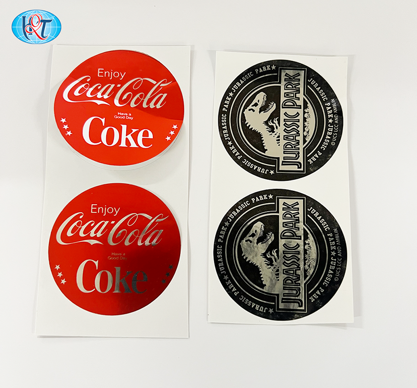 Giấy Decal In Tem Nhãn Mã Vạch Là Gì? Các Loại Phổ Biến & Giải Pháp Tại Hoàng Quyết Tiến