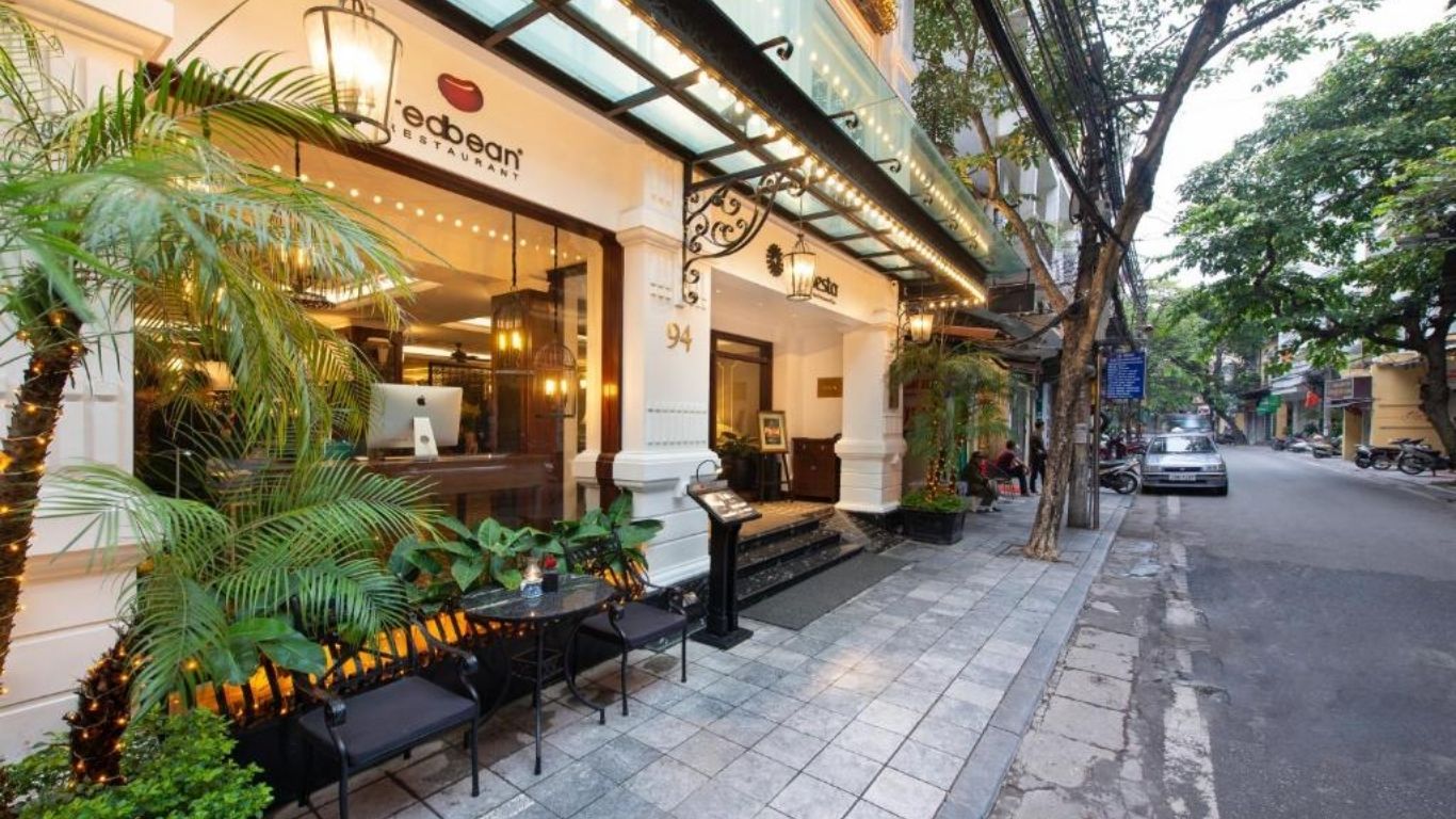 Best Halal Hotels in Hanoi: Top Muslim-Friendly Stays (2026 Guide)