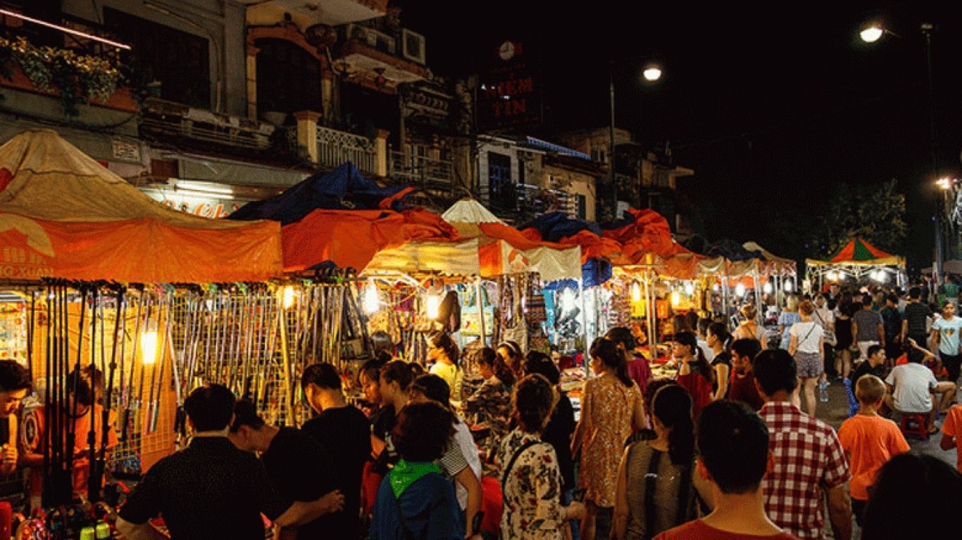 Hanoi Night Market | Vietnam Halal Directory