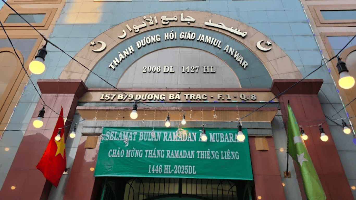 Jamiul Anwar Mosque  in District 8 Ho Chi Minh City
