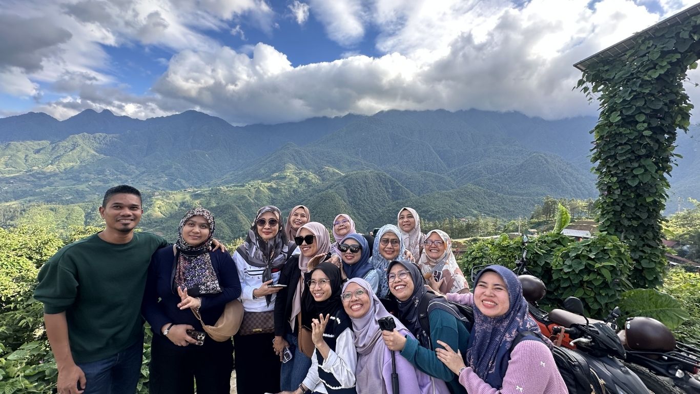 Malaysia to Sapa Guide: Top Muslim-Friendly Stays (2026)