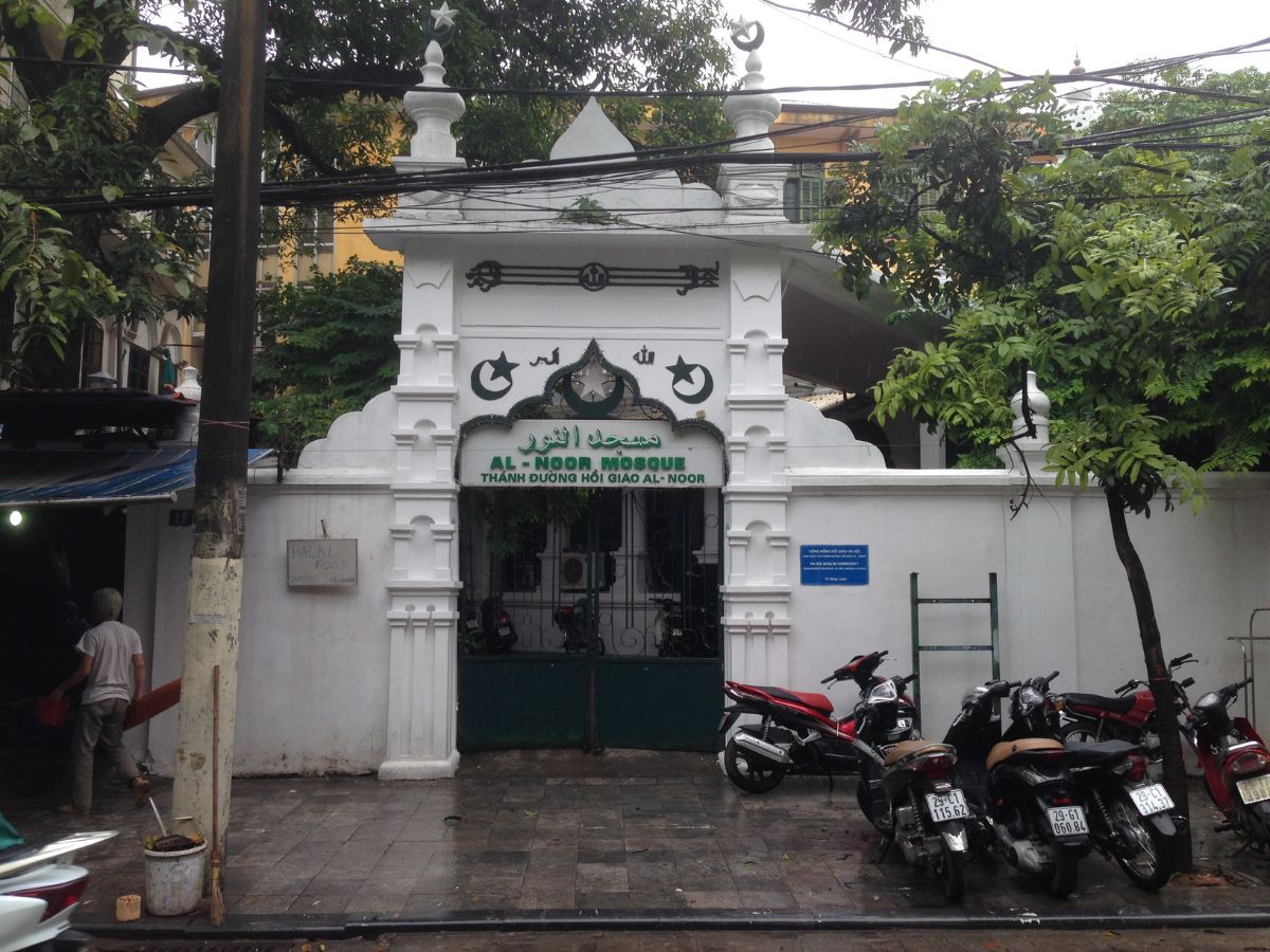 Discover Masjid Al-Noor: The Historic and Only Mosque in Northern Vietnam