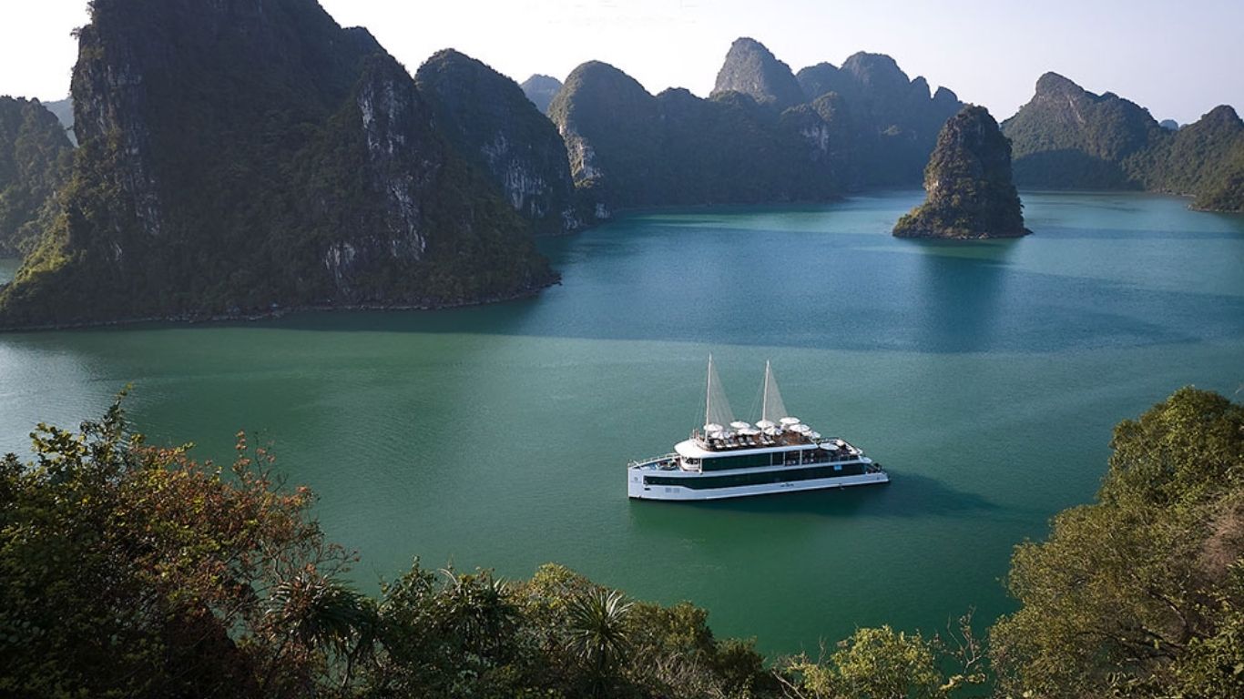 JADE SAILS: ELITE LUXURY DAY CRUISE (LAN HA BAY)