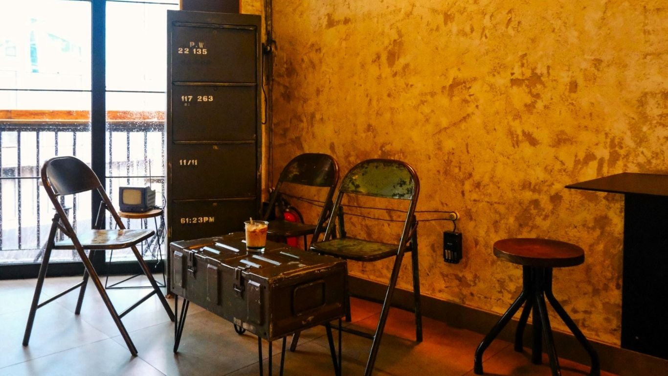 PRIVATE HALAL FULL-DAY TOUR: SAIGON SECRETS & RIVER BREEZE (10 pax)