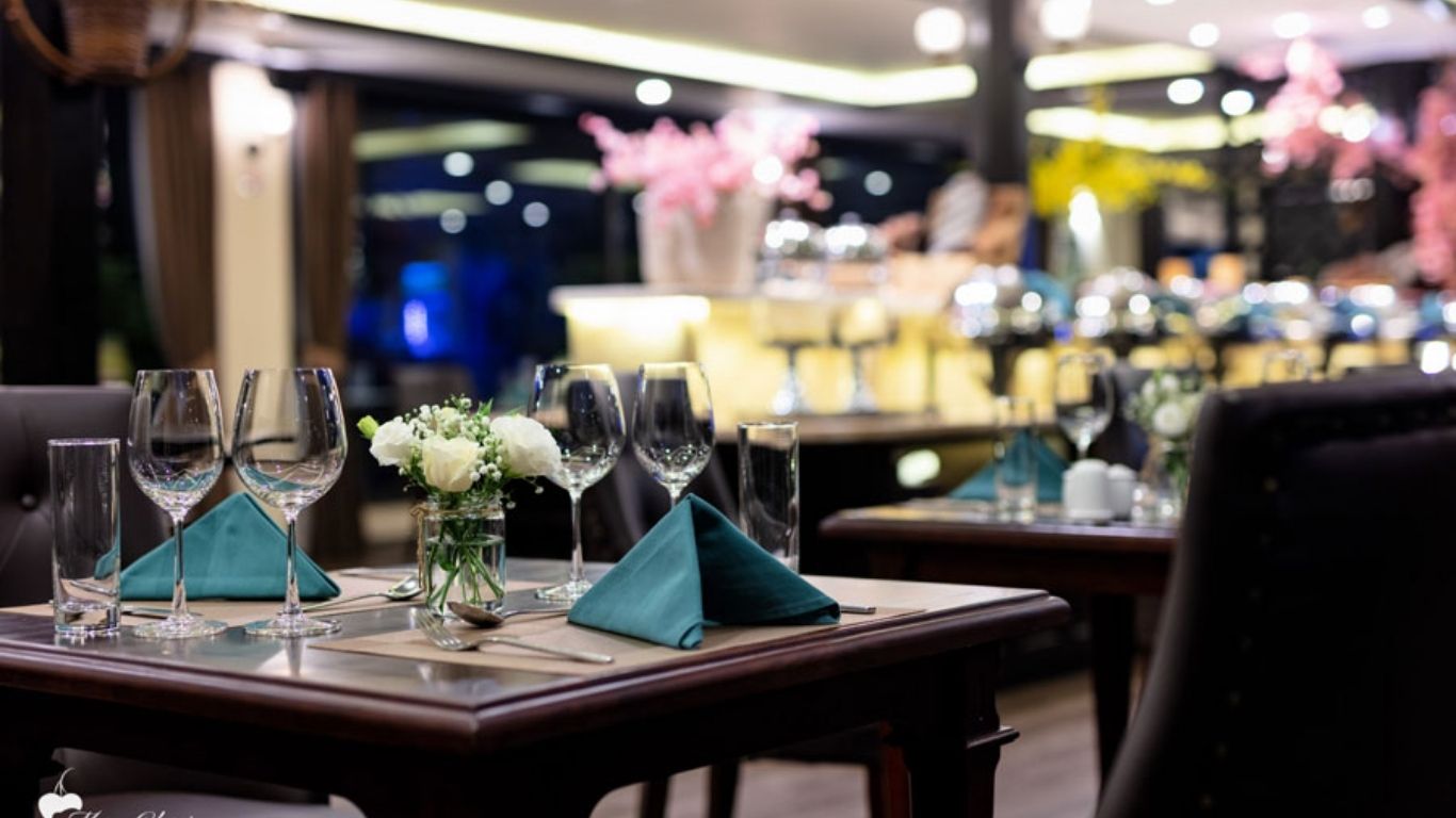 MON CHÉRI CRUISE 2D1N: A LUXURY HALAL-FRIENDLY ESCAPE TO LAN HA BAY