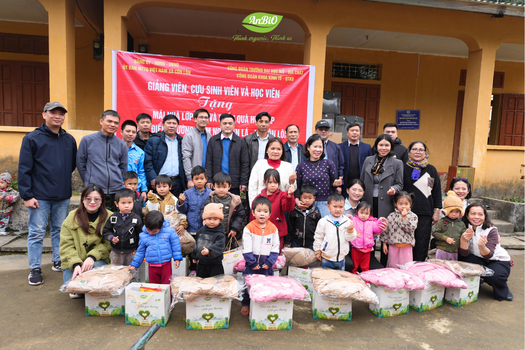 AnBiO lan tỏa yêu thương trong chuyến từ thiện tại Tuyên Quang