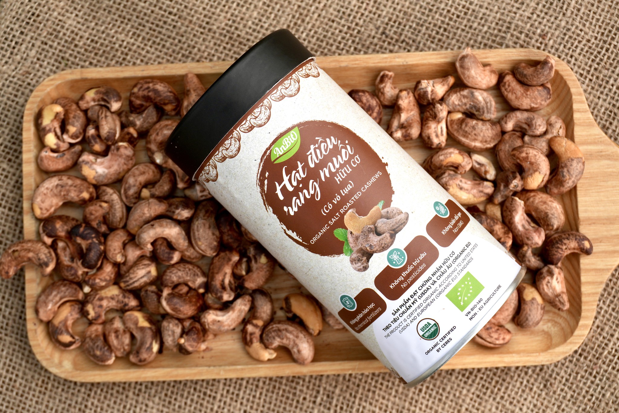 Hạt điều rang muối hữu cơ vỏ lụa Anbio - 200g (Hộp tròn)