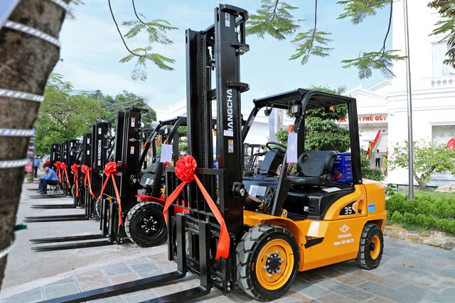 Xe nâng là gì? Cấu tạo, nguyên lý hoạt động và ứng dụng