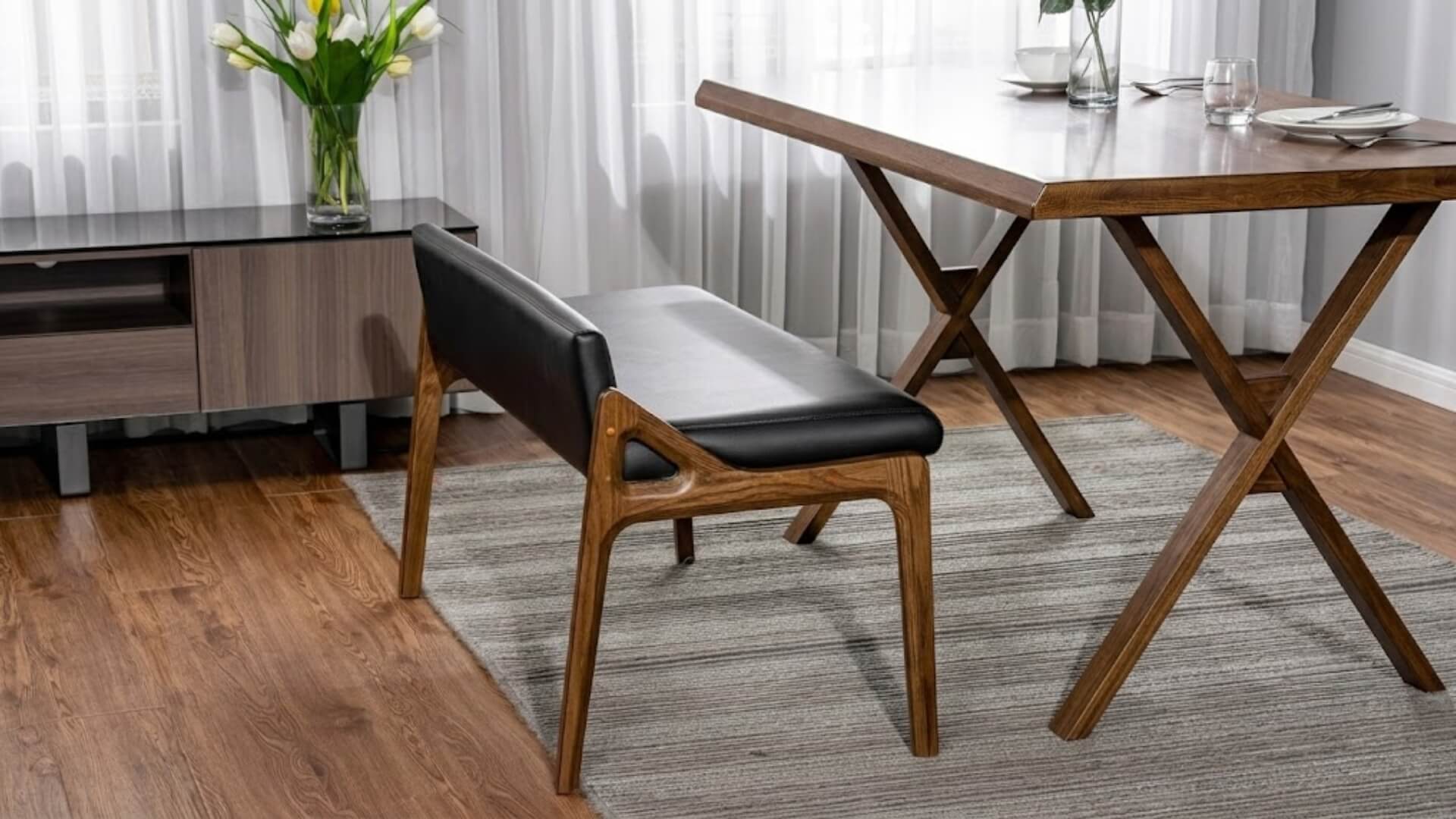 Bàn ăn ghế băng là gì?