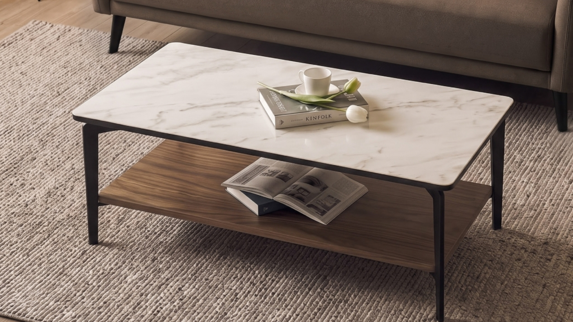 Công năng tích hợp trên bàn trà sofa hiện đại