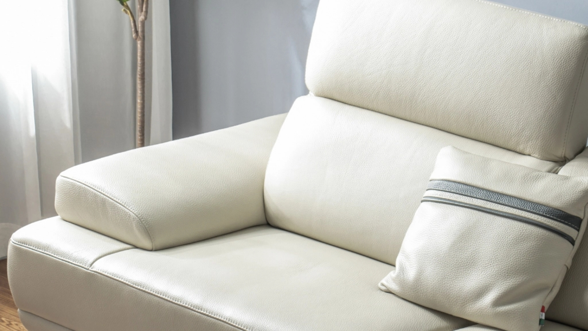 Ghế sofa văng nên có điểm tựa phía sau