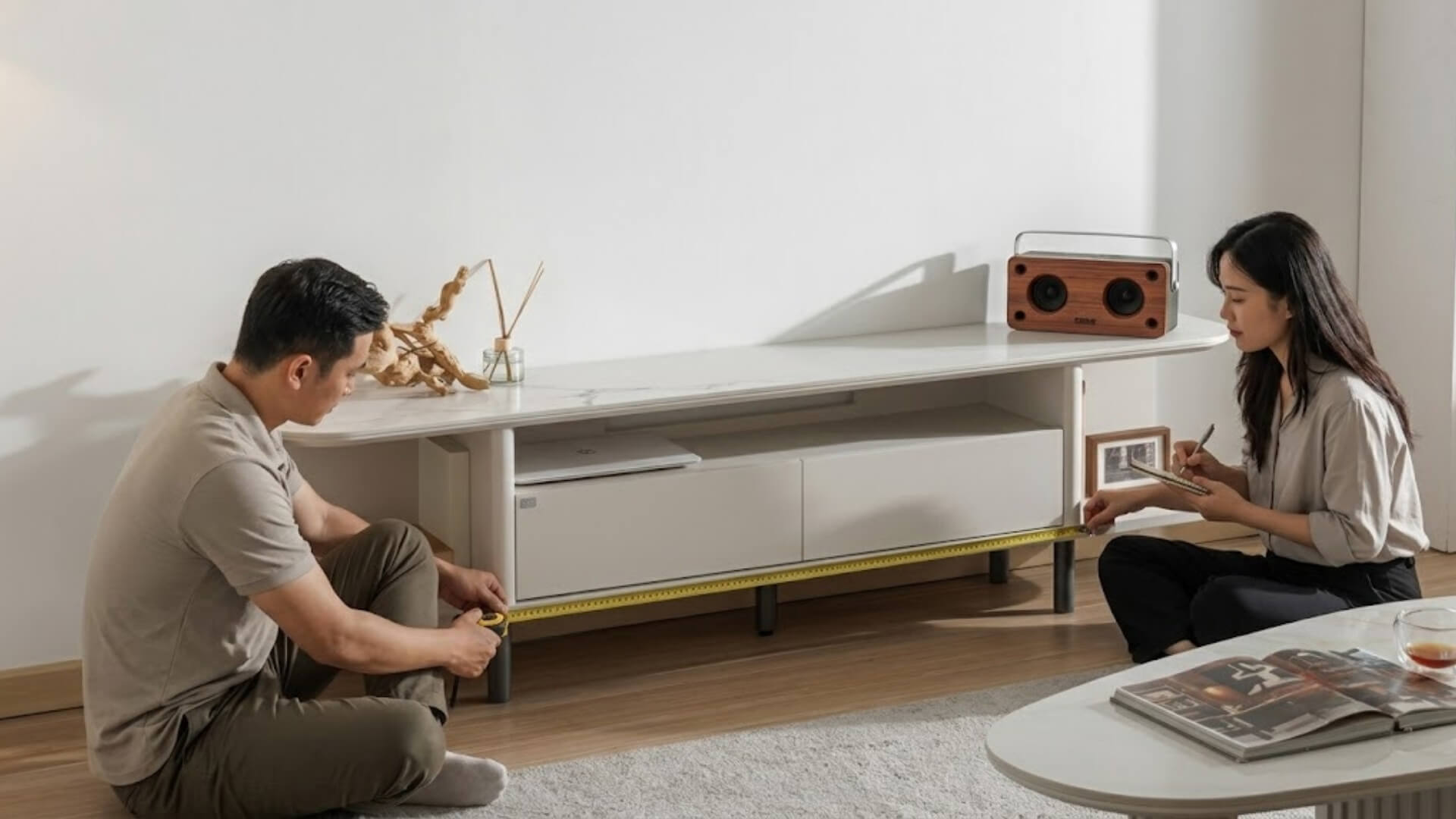 Hướng dẫn đo và kiểm tra kích thước kệ tivi