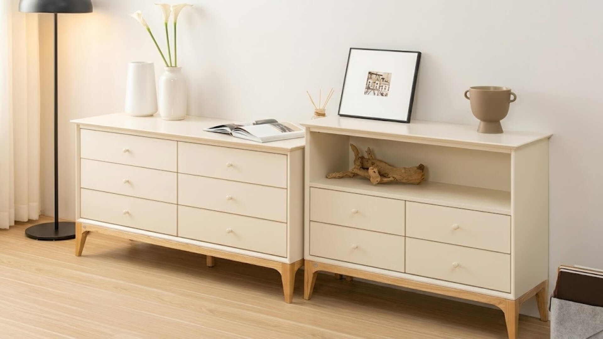 kiểm tra trước khi mua tủ trang trí phòng khách