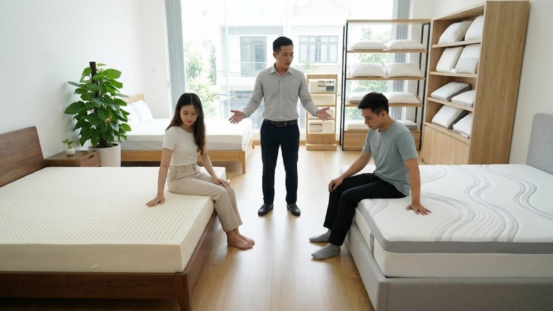 Nên mua nệm cao su hay nệm foam