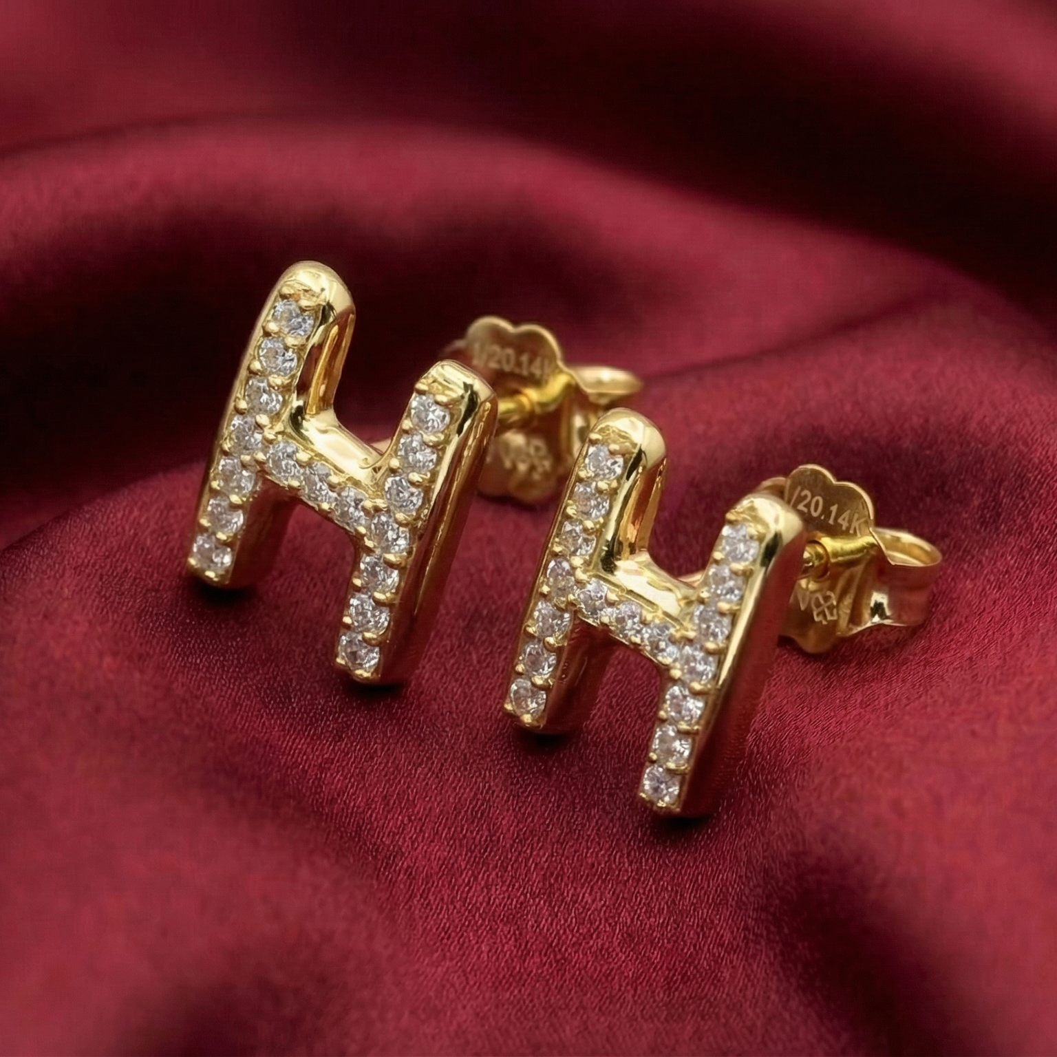 Bông tai chữ H đính đá tấm moissanite BN JEWELRY