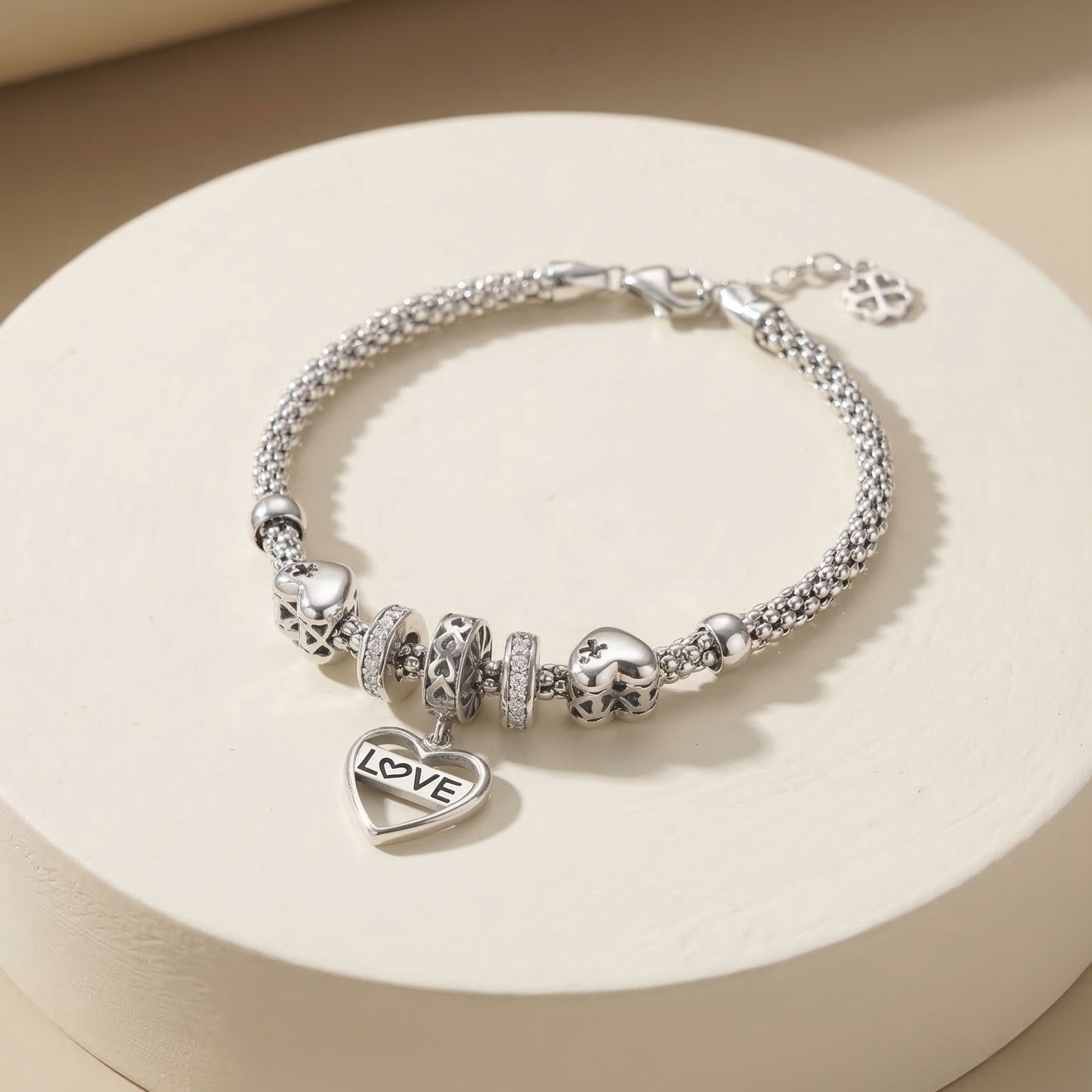Vòng tay pandora gắn charm BN Jewelry