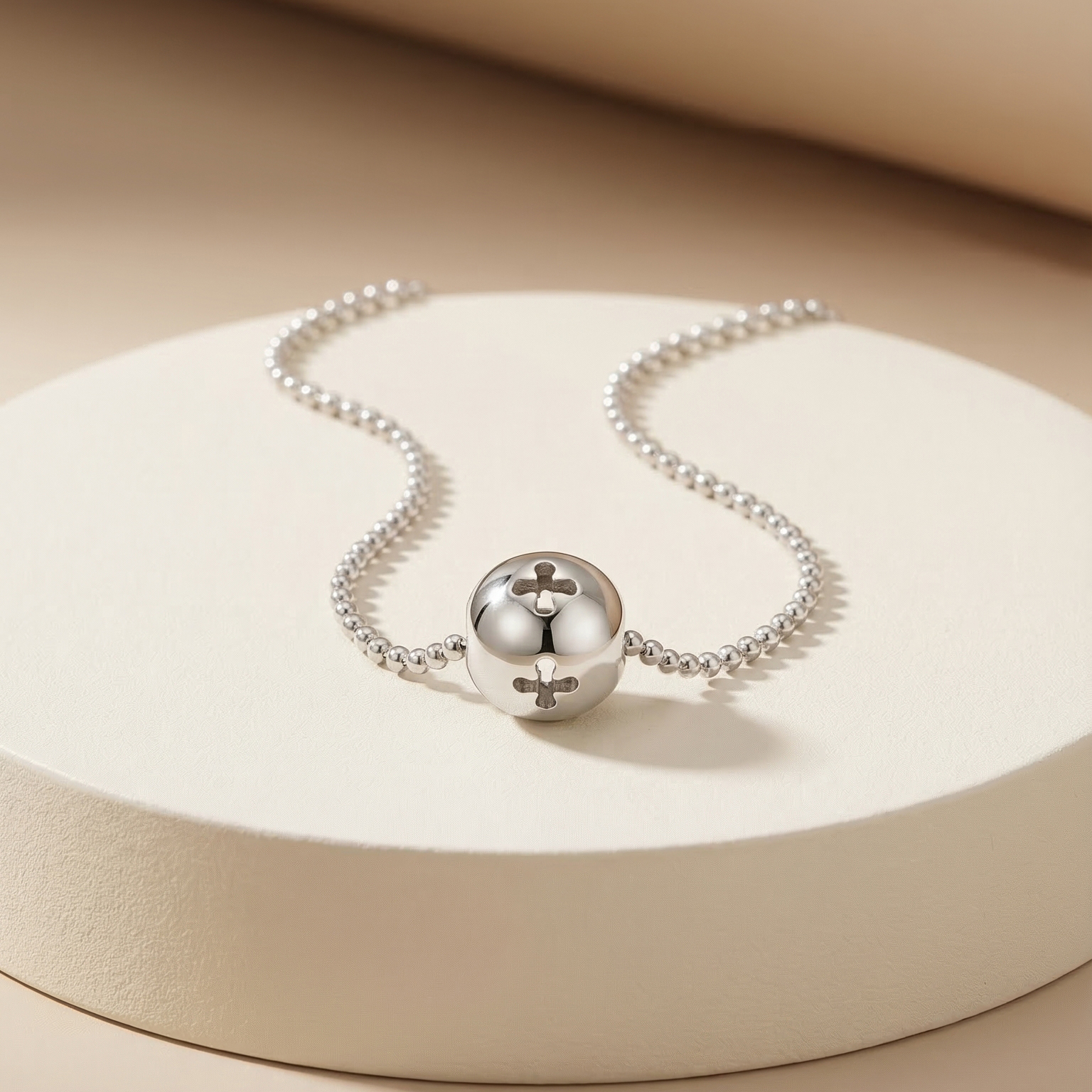 Mặt dây chuyền GF 14K charm tròn khắc hoa Flora BN JEWELRY