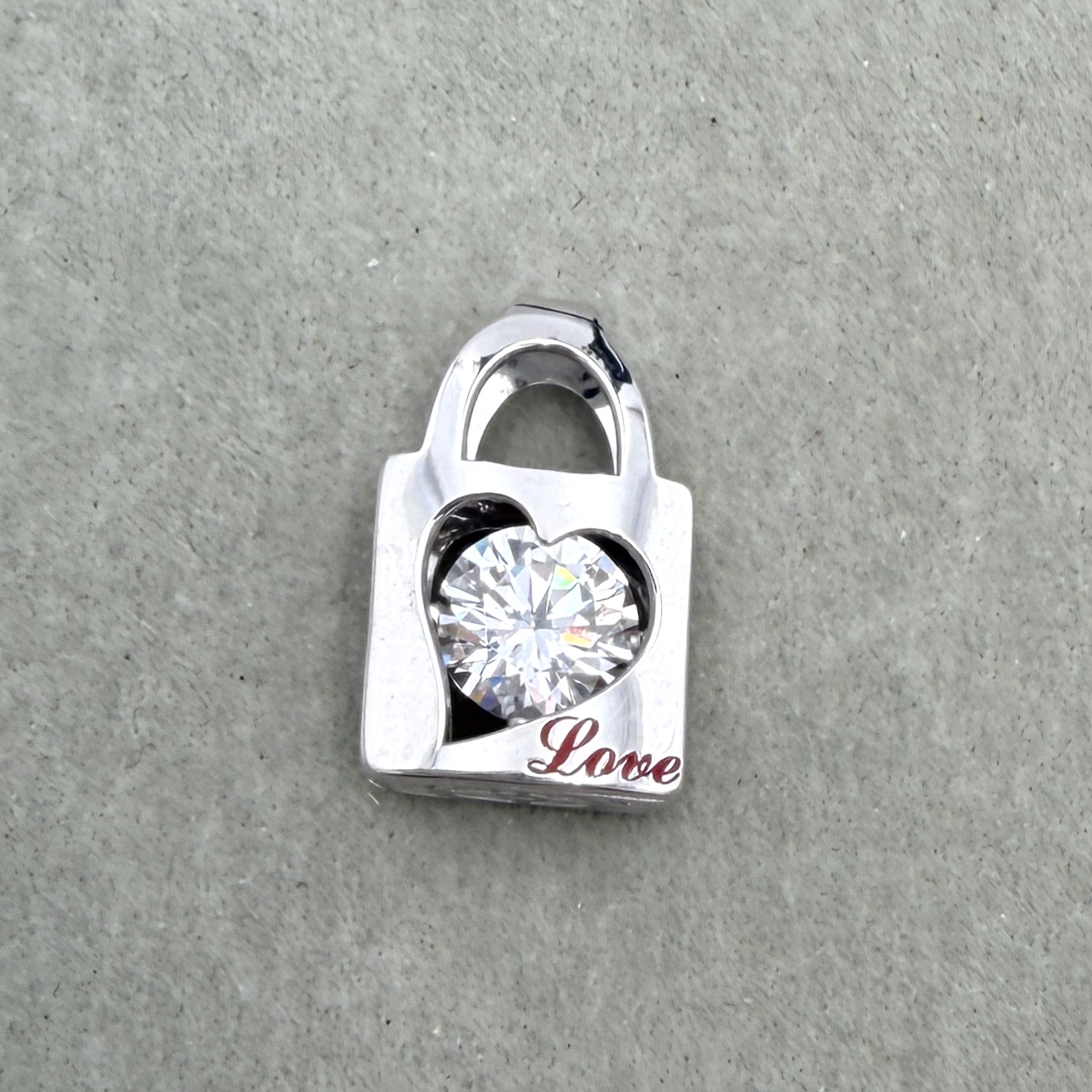 Mặt dây chuyền ổ khoá trái tim đính đá moissanite BN JEWELRY