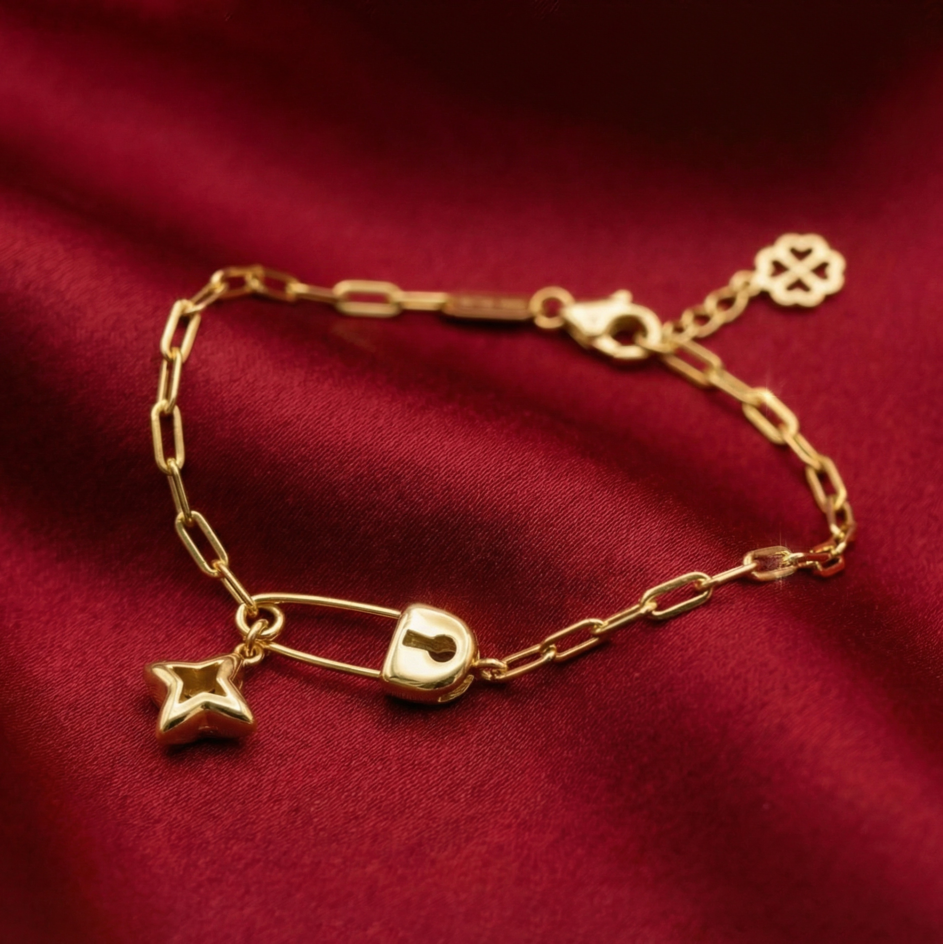 Lắc tay safety pin lock ngôi sao Polaris Frame bốn cánh BN JEWELRY