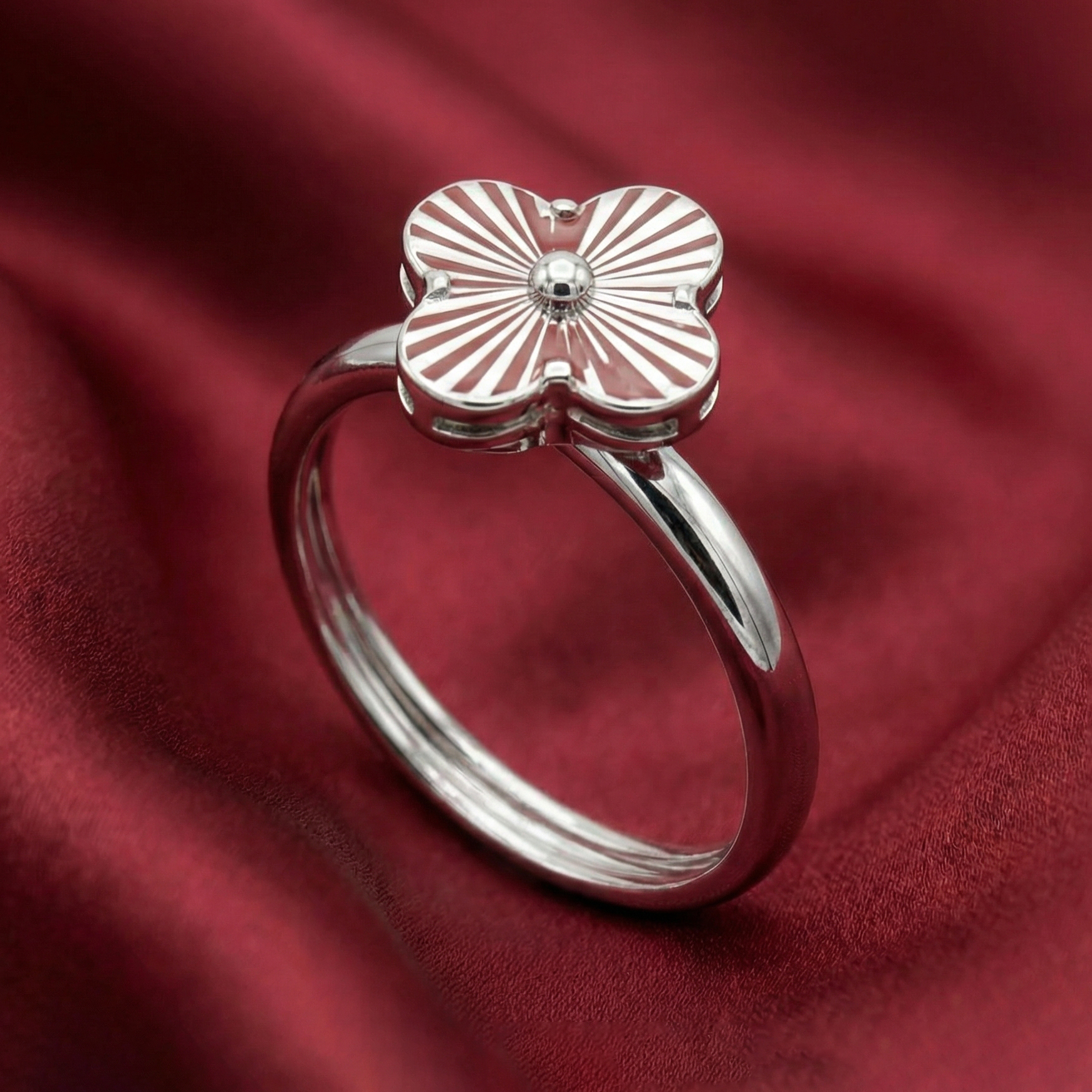 Nhẫn trơn mặt cỏ 4 lá vân ánh kim BN JEWELRY | 10 ly