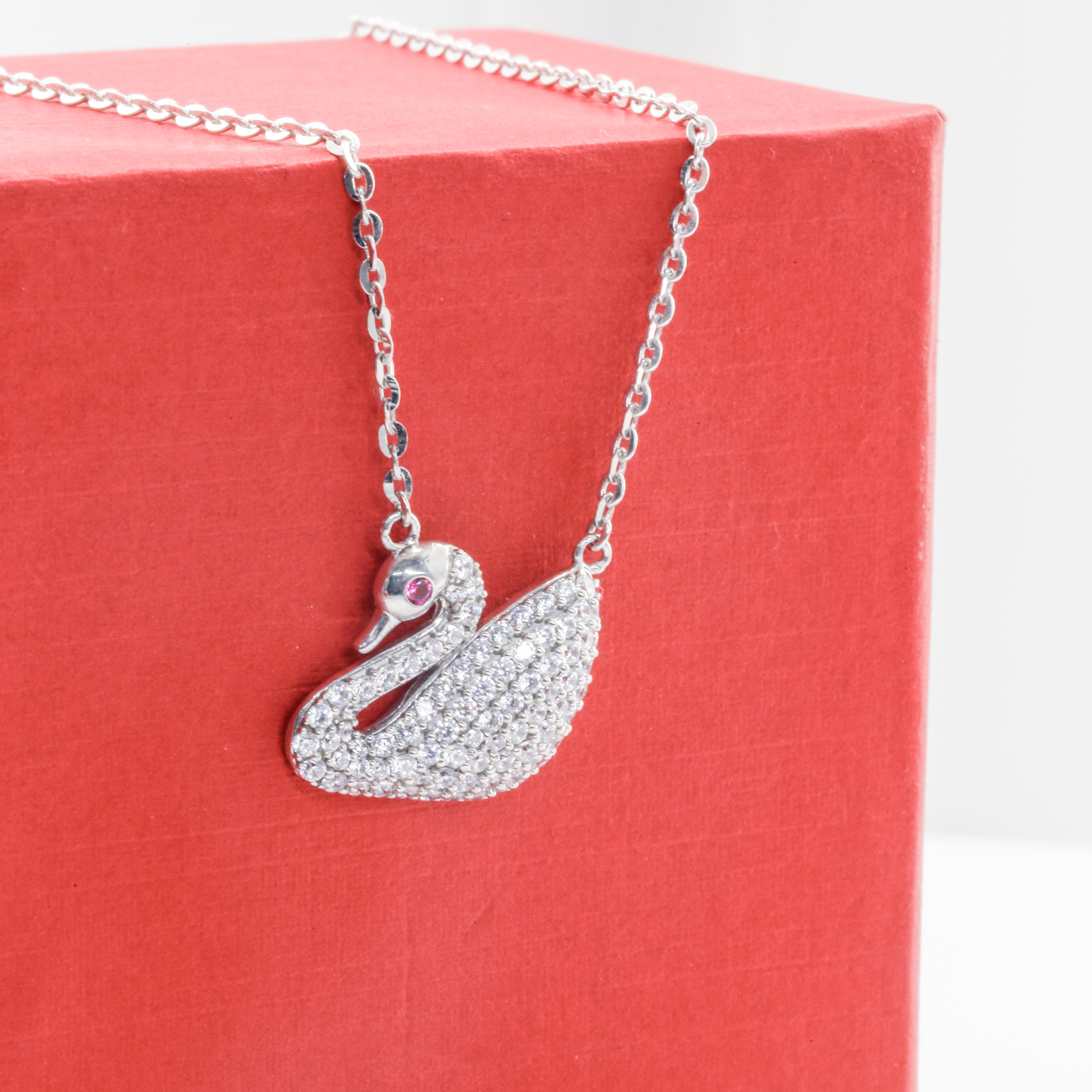 Dây chuyền Bạch kim Platinum 10% thiên nga Swarovski đính đá BN JEWELRY - DKY832_K_PT