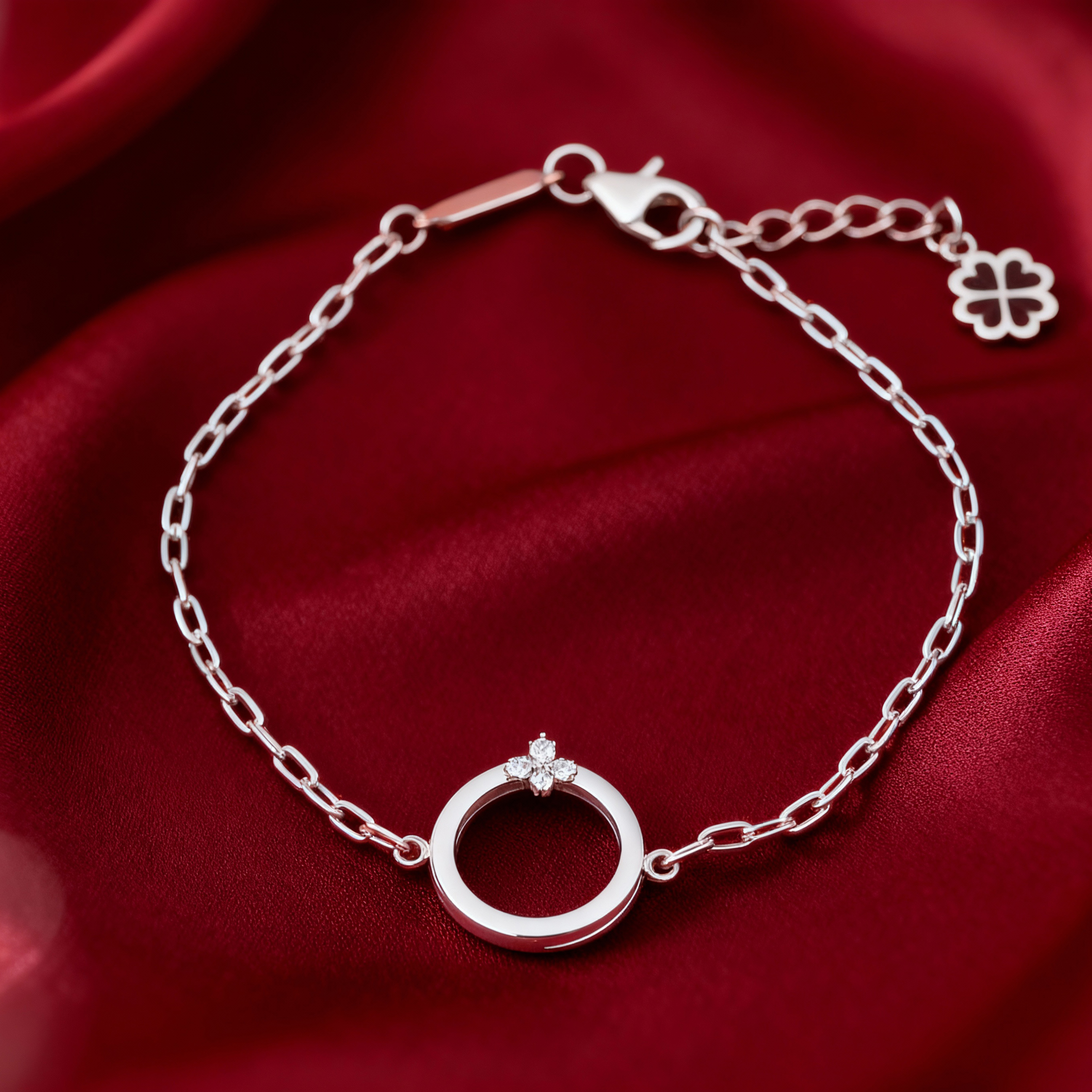 Lắc tay mặt tròn hoa tuyết đính đá moissanite BN JEWELRY