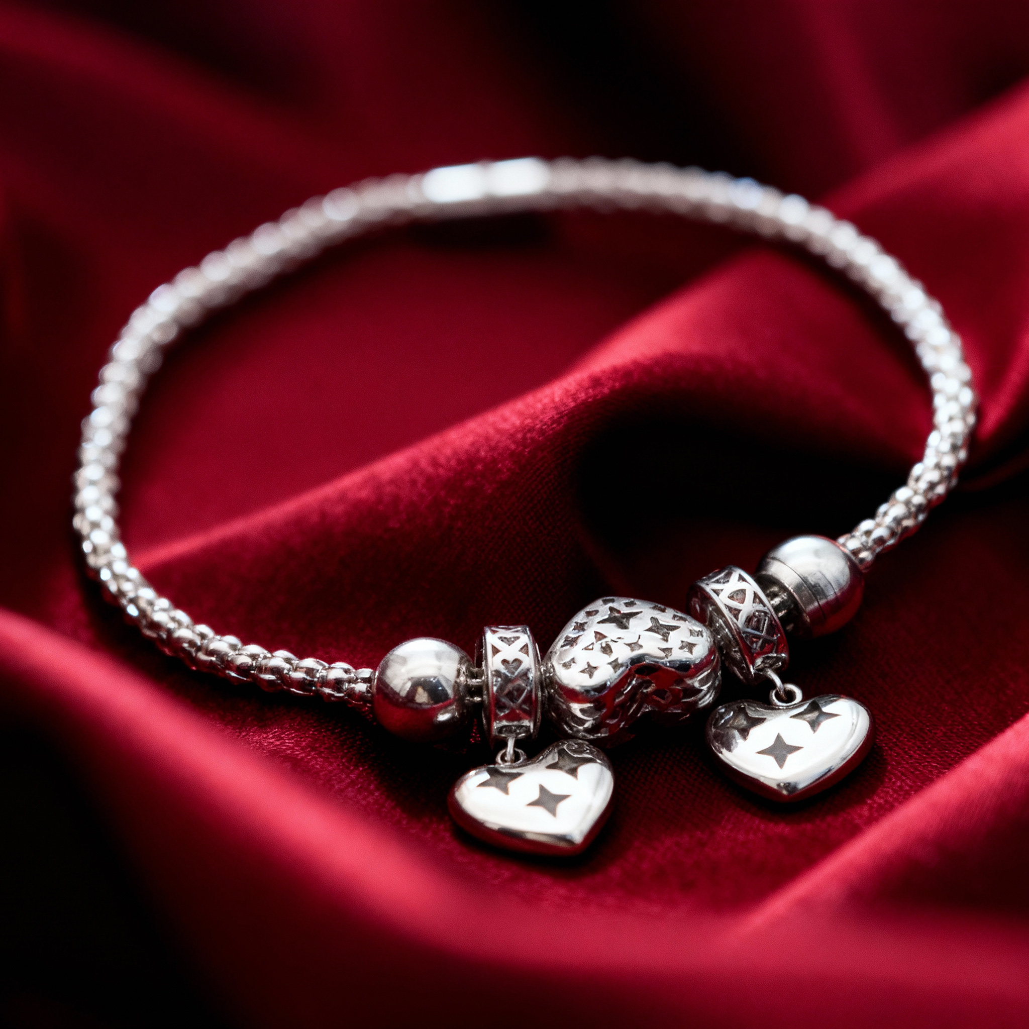 Lắc tay gắn charm BN Jewelry (nhiều style)