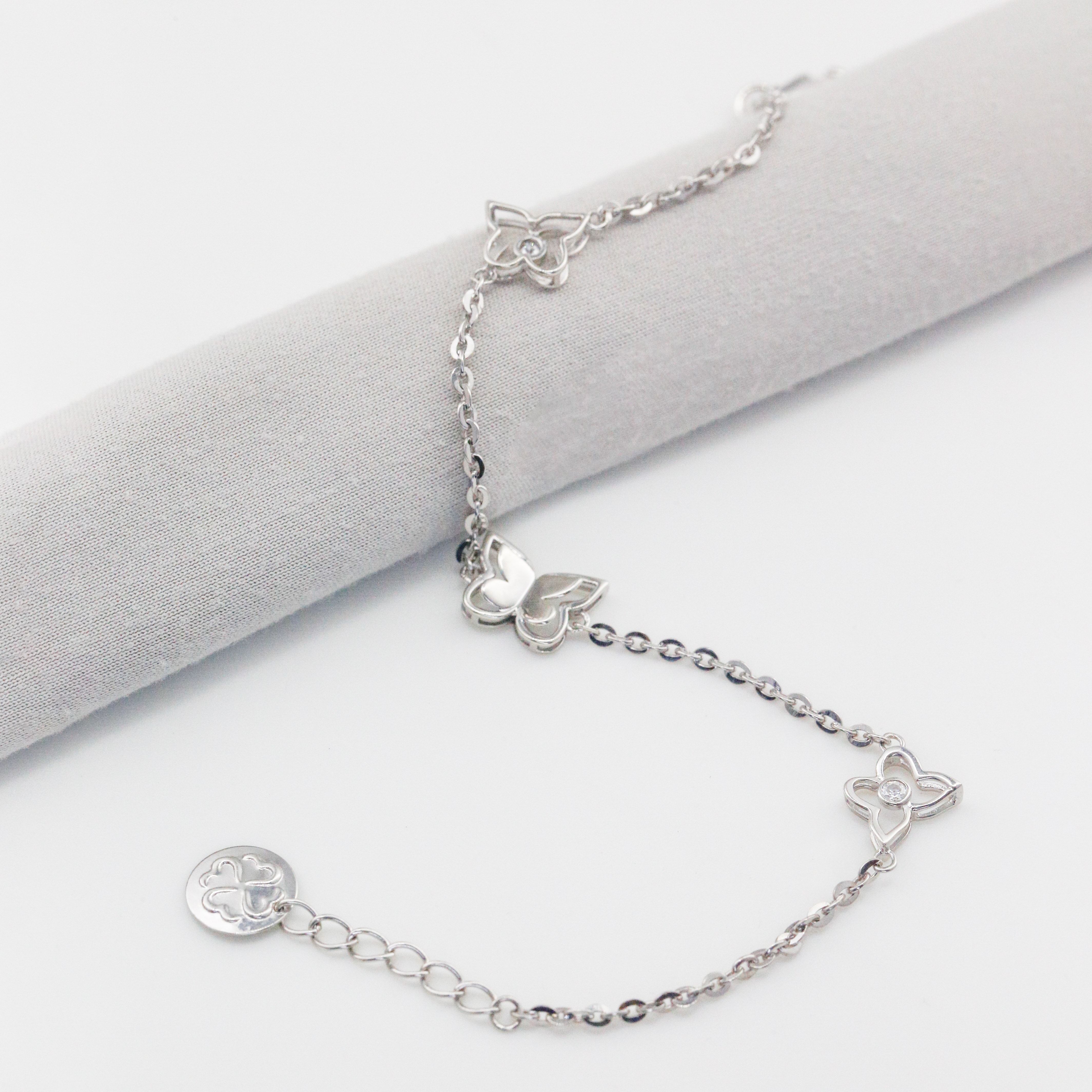 Lắc tay Bạch kim Platinum thiết kế bươm bướm Papillon đính đá &nbsp;BN JEWELRY - LTY1721_PT