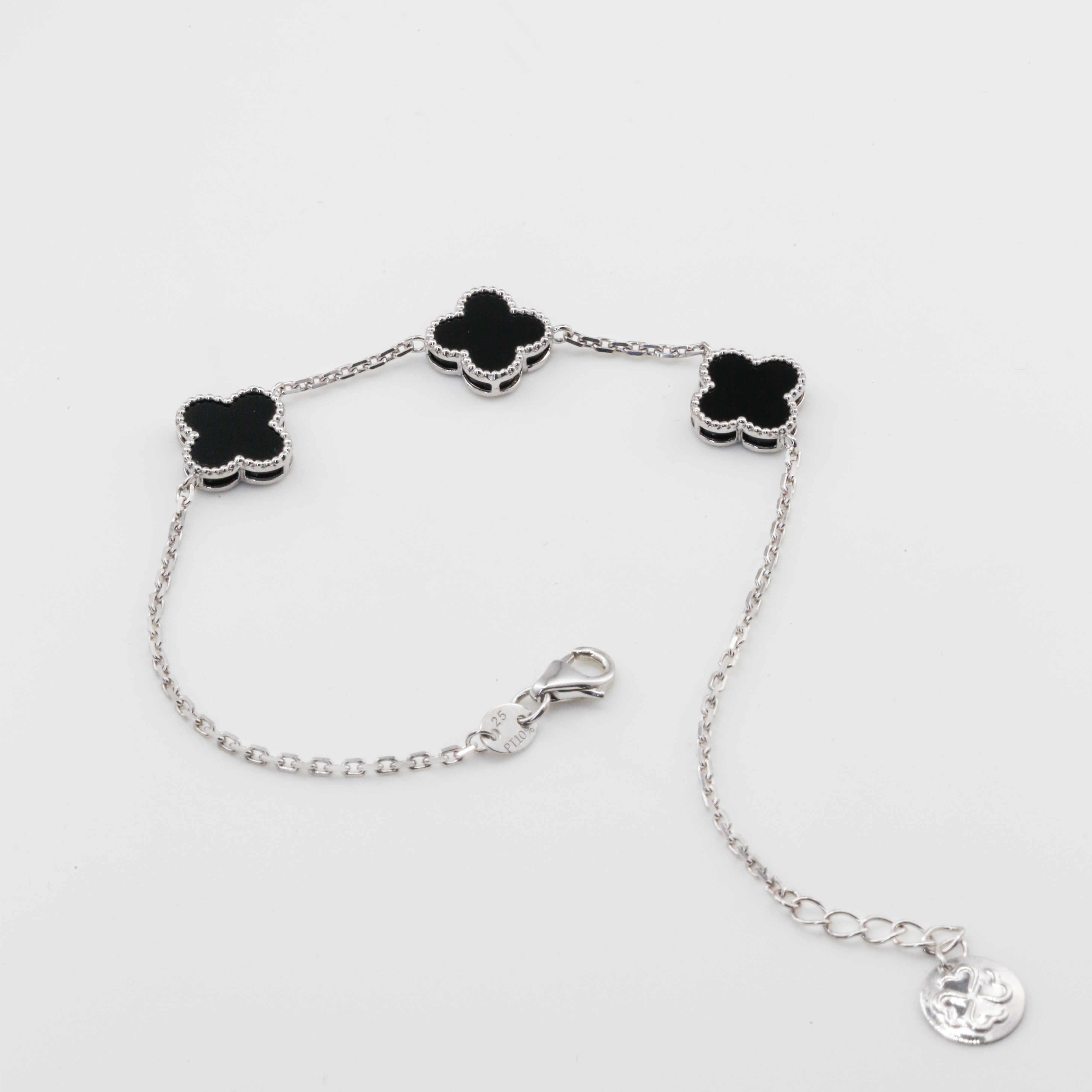 Lắc tay Bạch kim Platinum cỏ 4 lá đá đen viền bi 3 Charm BN JEWELRY | bản 10 ly - LTY1906_PT