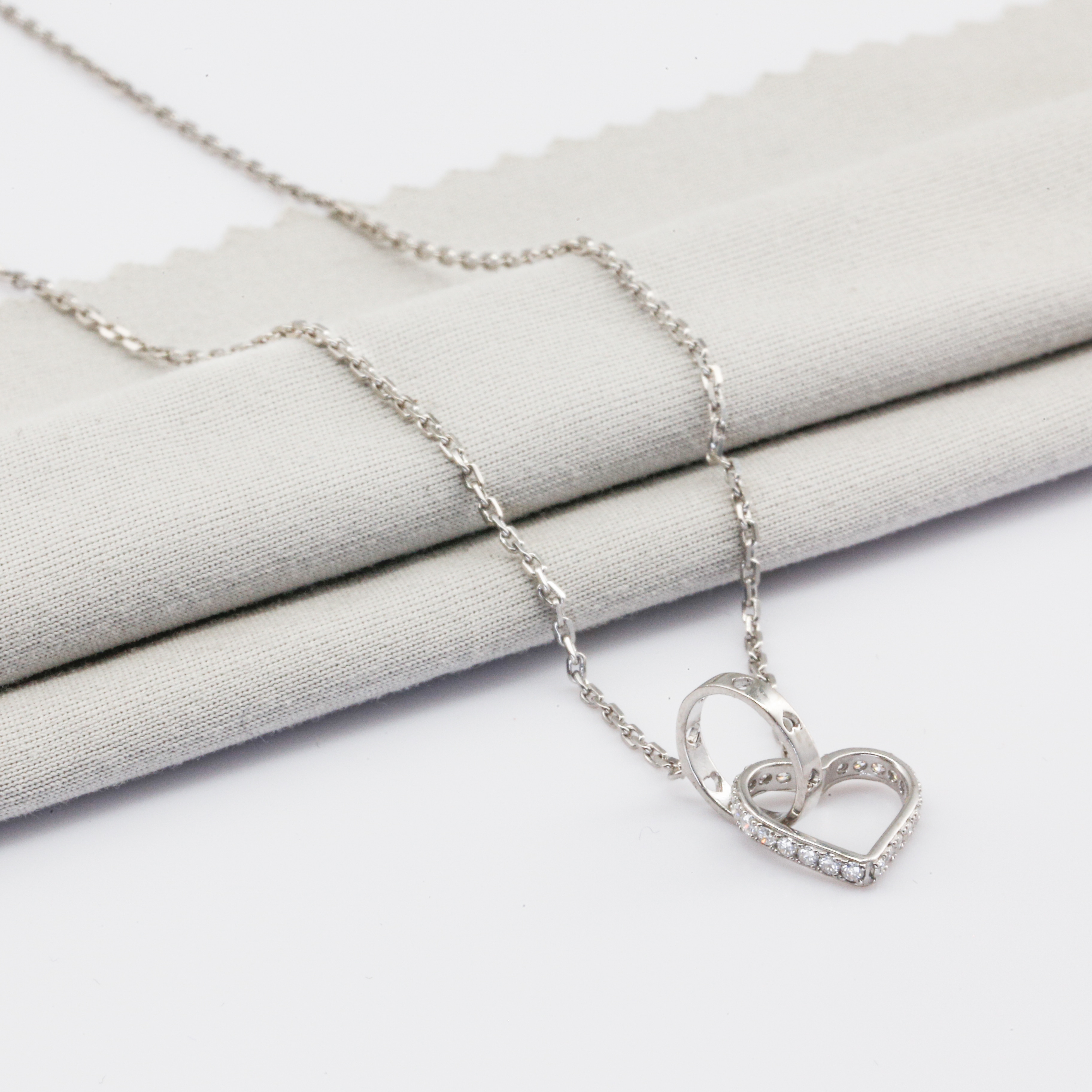 Dây chuyền Bạch kim Platinum 10% vòng tròn lồng trái tim BN JEWELRY - DKY2423_PT