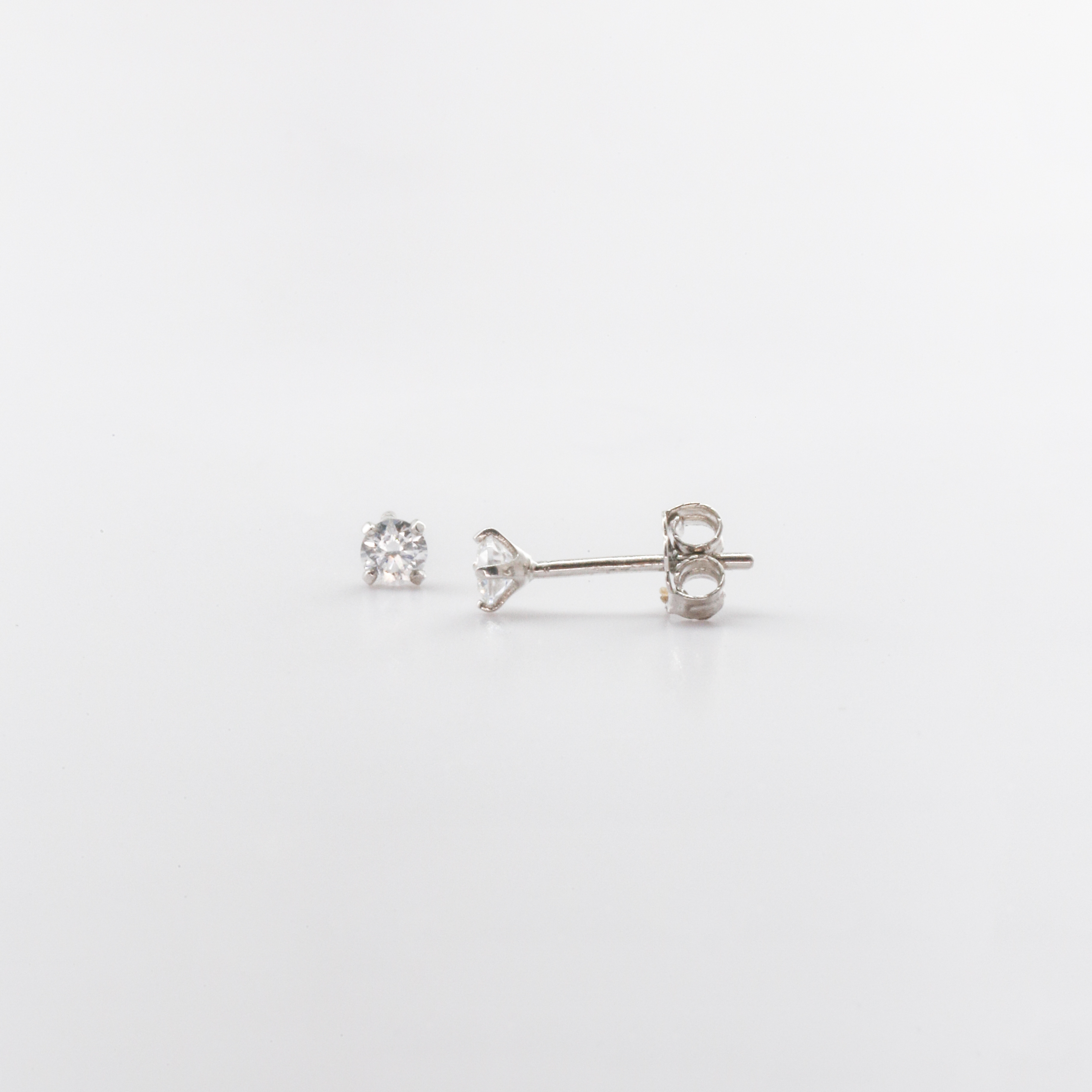Bông tai Bạch kim Platinum 7% Solitaire nụ đá moissanite BN JEWELRY | bản 3.0 ly - BDY2411_PT