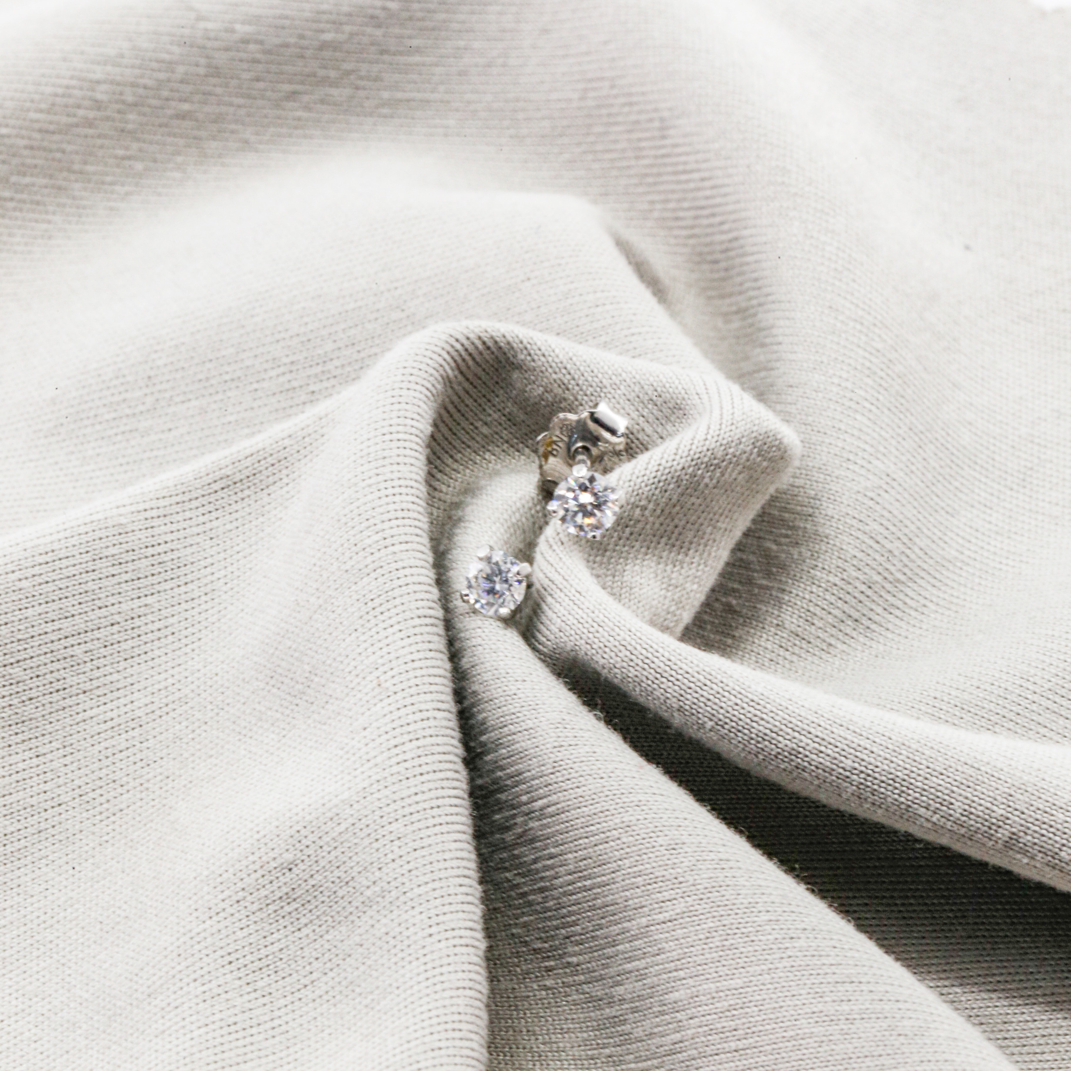 Bông tai Bạch kim Platinum 7% Solitaire nụ đá moissanite BN JEWELRY | bản 3.0 ly - BDY2411_PT