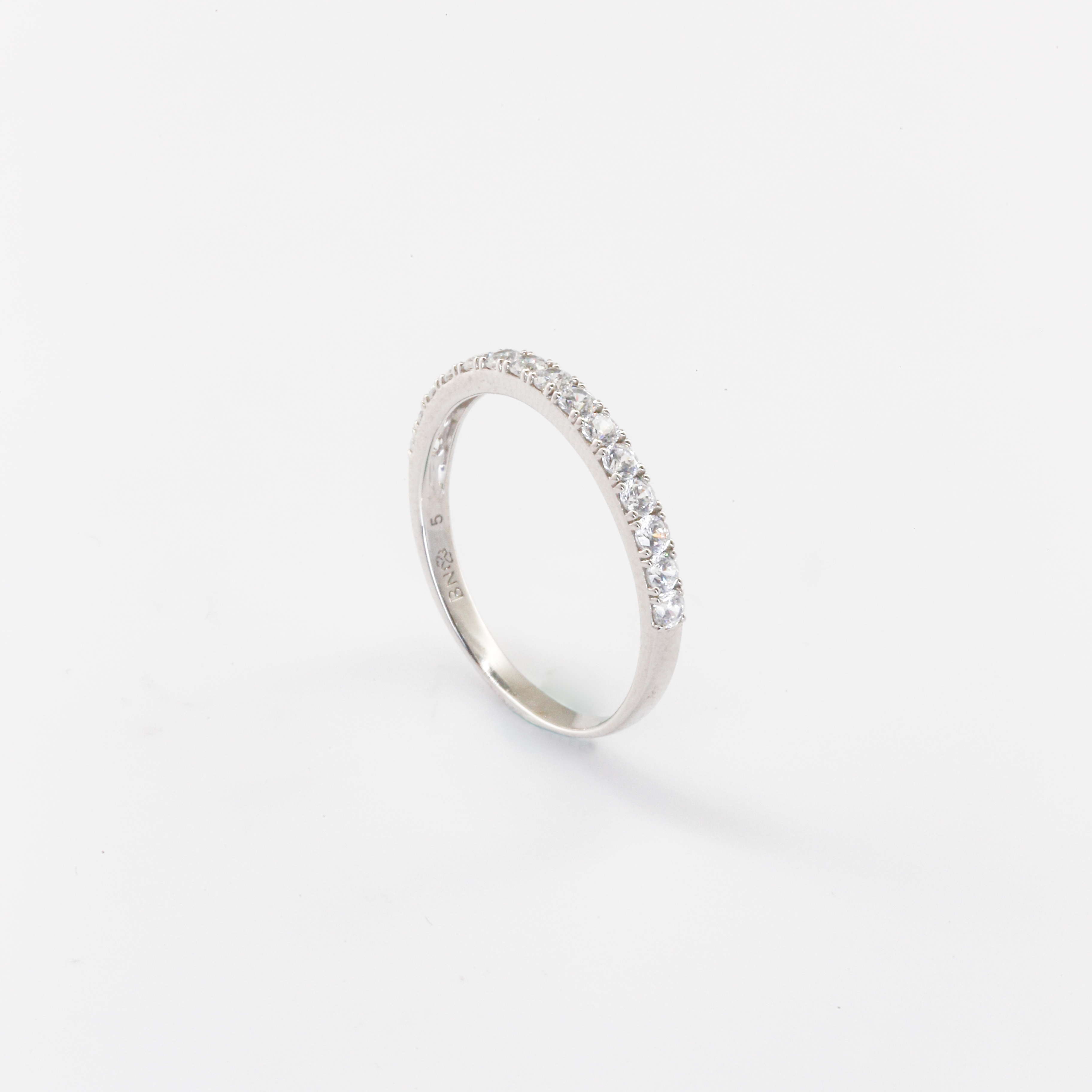 Nhẫn Bạch kim Platinum 10% thiết kế Half Eternity đính đá thanh mảnh BN JEWELRY - NGY1790_PT