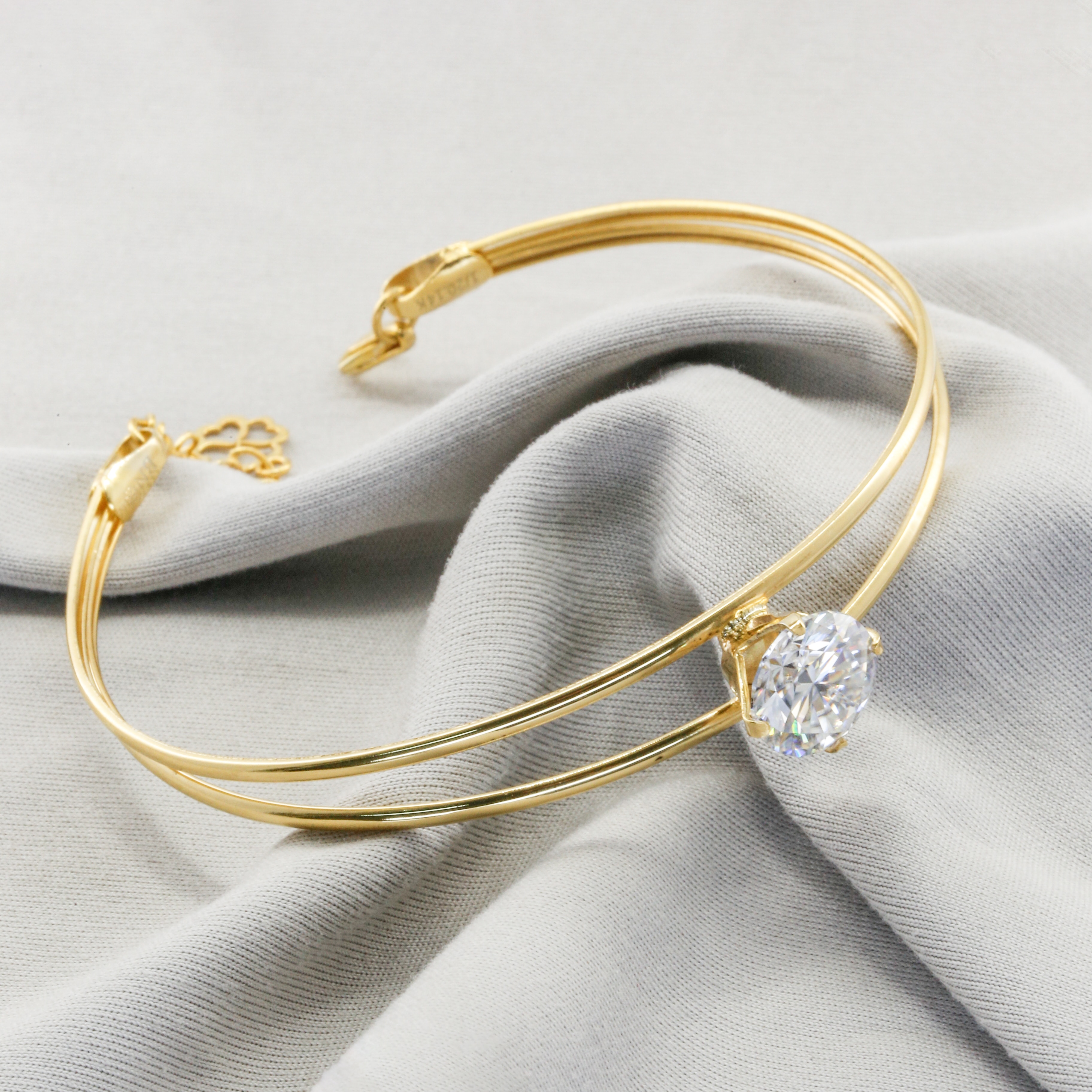 Vòng tay Gold Filled 14K 1/20 thiết kế Solitaire đính đá moissanite BN JEWELRY | đá 9.0 ly - VKY1828_E