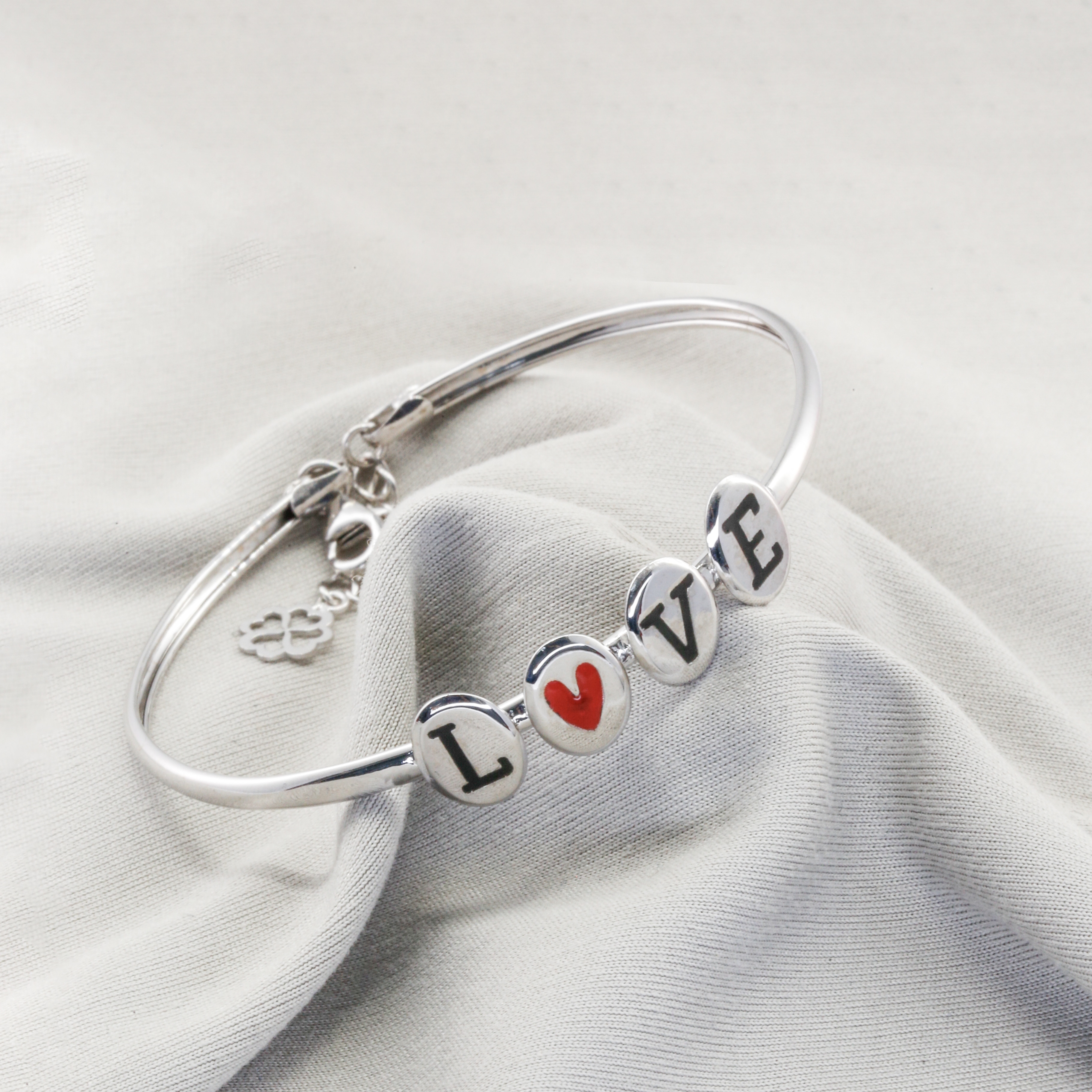 Vòng tay Gold Filled 14K 1/20 thiết kế chữ LOVE BN JEWELRY - VKY1853_E_W