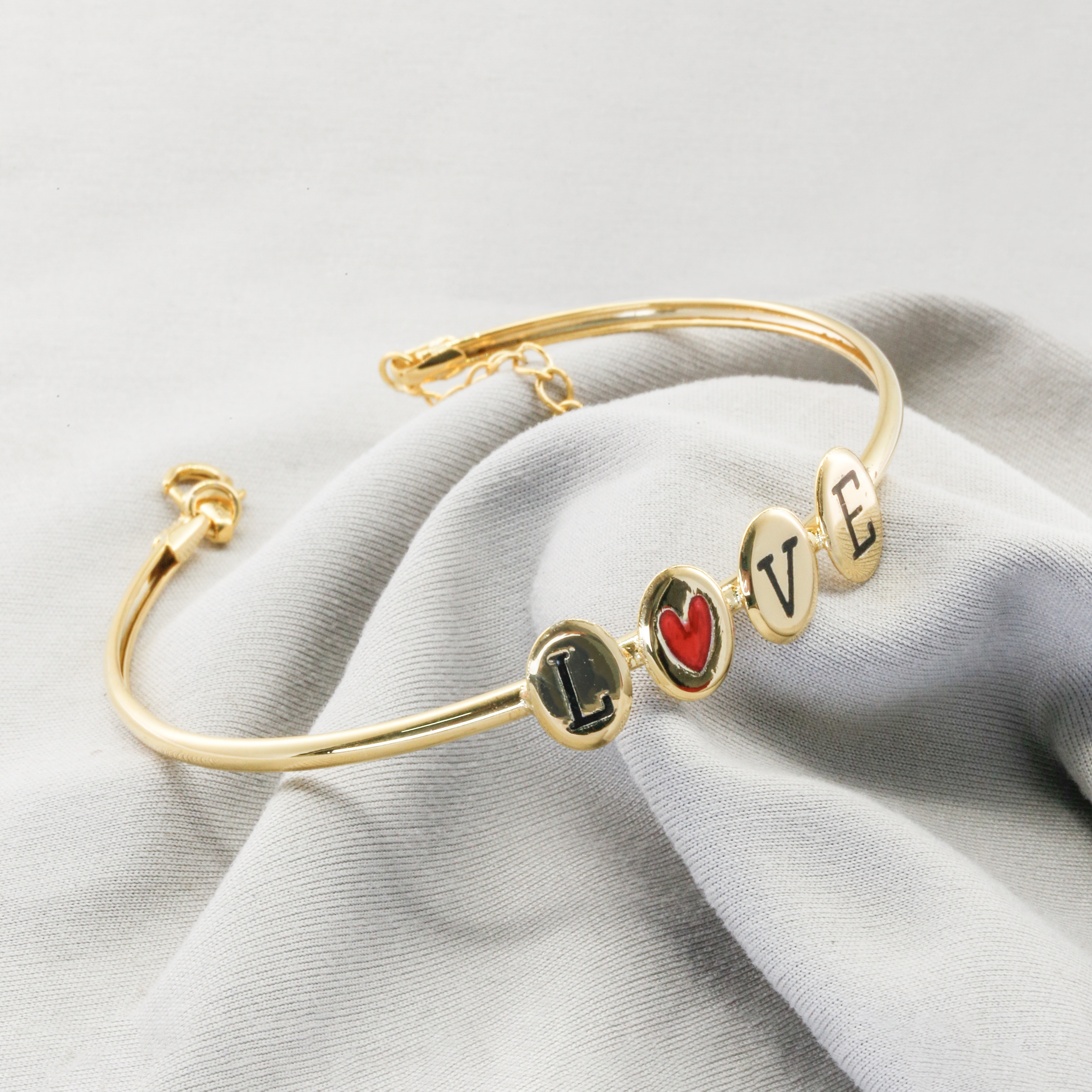 Vòng tay Gold Filled 14K 1/20 thiết kế chữ LOVE BN JEWELRY - VKY1853_E_G