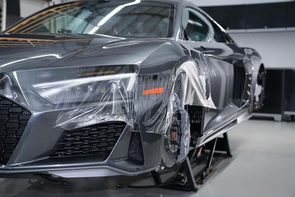 Phụ kiện ô tô “hot” năm 2025: Từ nước hoa đến cảm biến thông minh