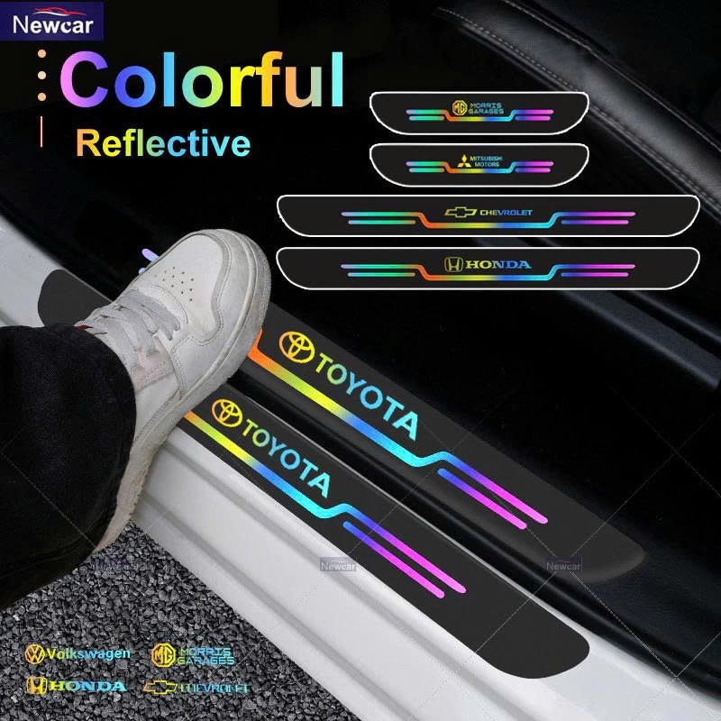 Bộ 4 Miếng Dán Phản Quang Dán Bậc Cửa và Cốp Decal Chống Trầy logo