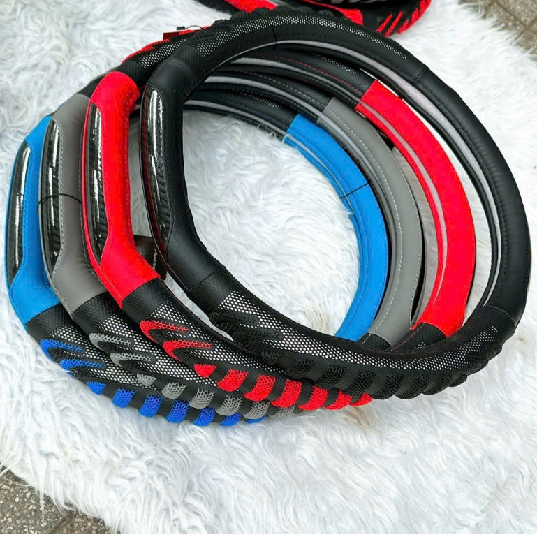 Bọc Vô Lăng da luxury vân carbon Dcut 38