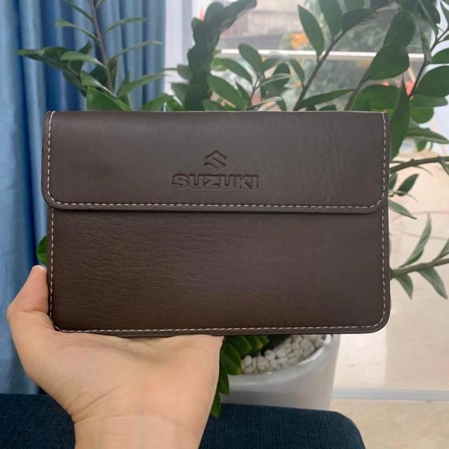 Ví da đựng giấy tờ có logo xe nâu