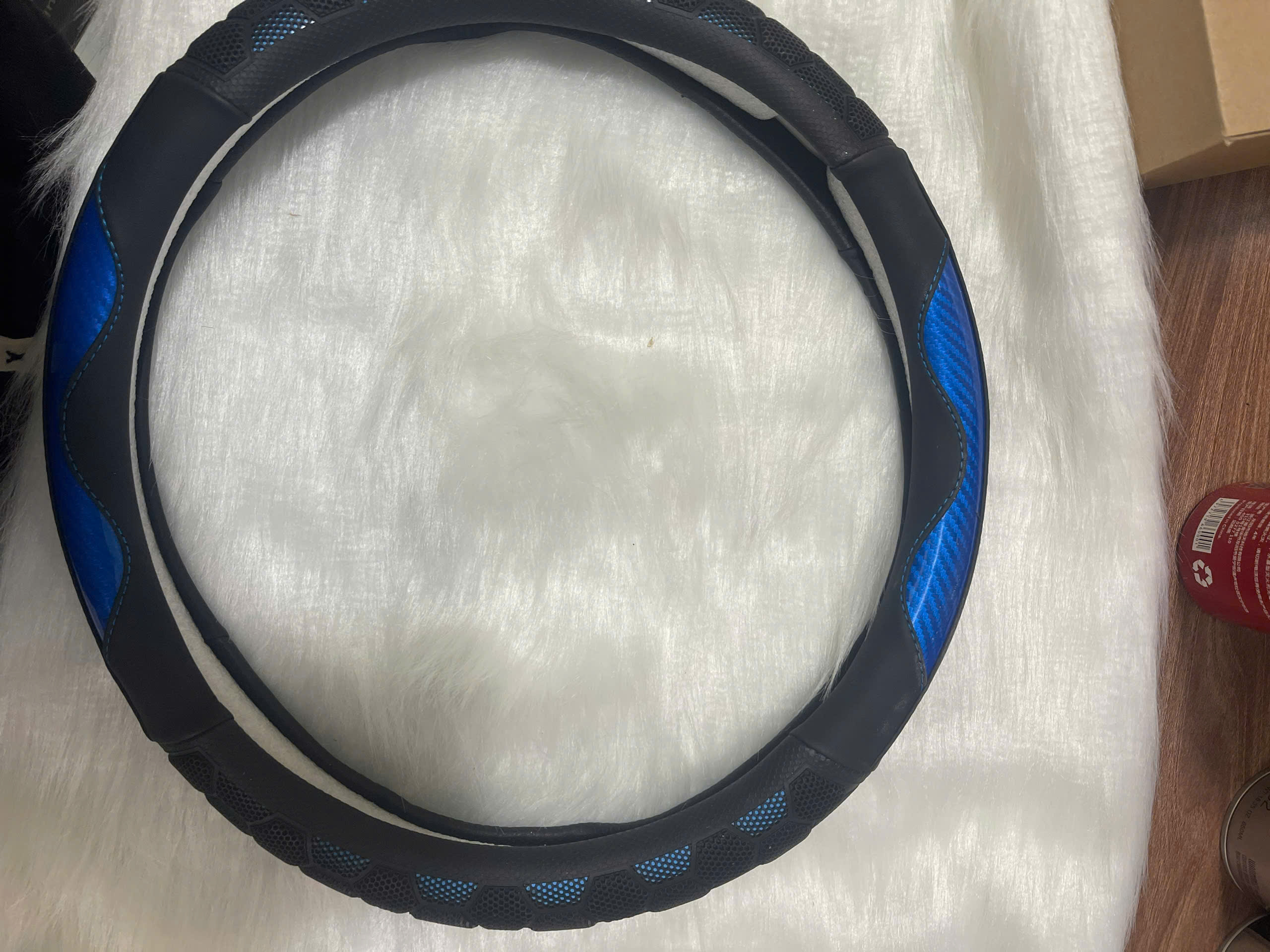 Bọc vô lăng Lưới Carbon Tổ Ong Cao Cấp tròn 38