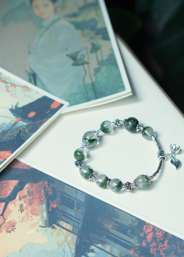 Trang sức đá tự nhiên