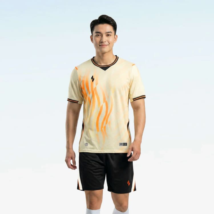 Quần Áo Bóng Đá Strivend V10