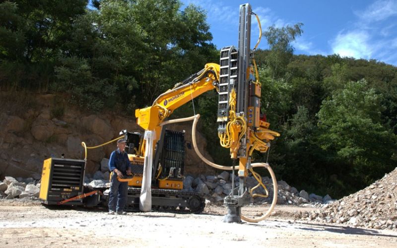 Máy Khoan Giếng Nước Thủy Lực Và Máy Bơm Bùn BW Series Tại Trường Xuân