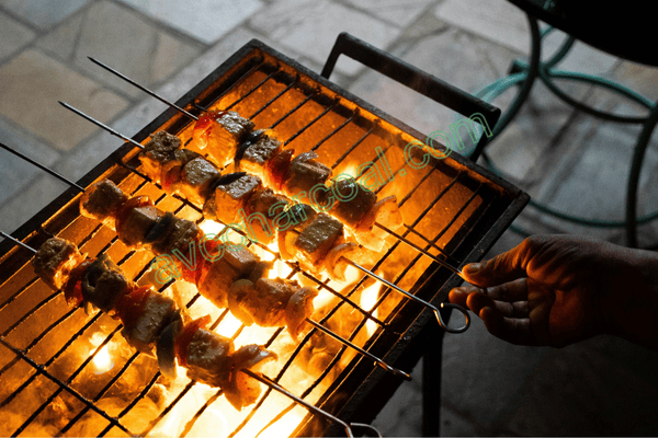 Top Benefits of Using Sawdust Briquette Charcoal for Modern Restaurants