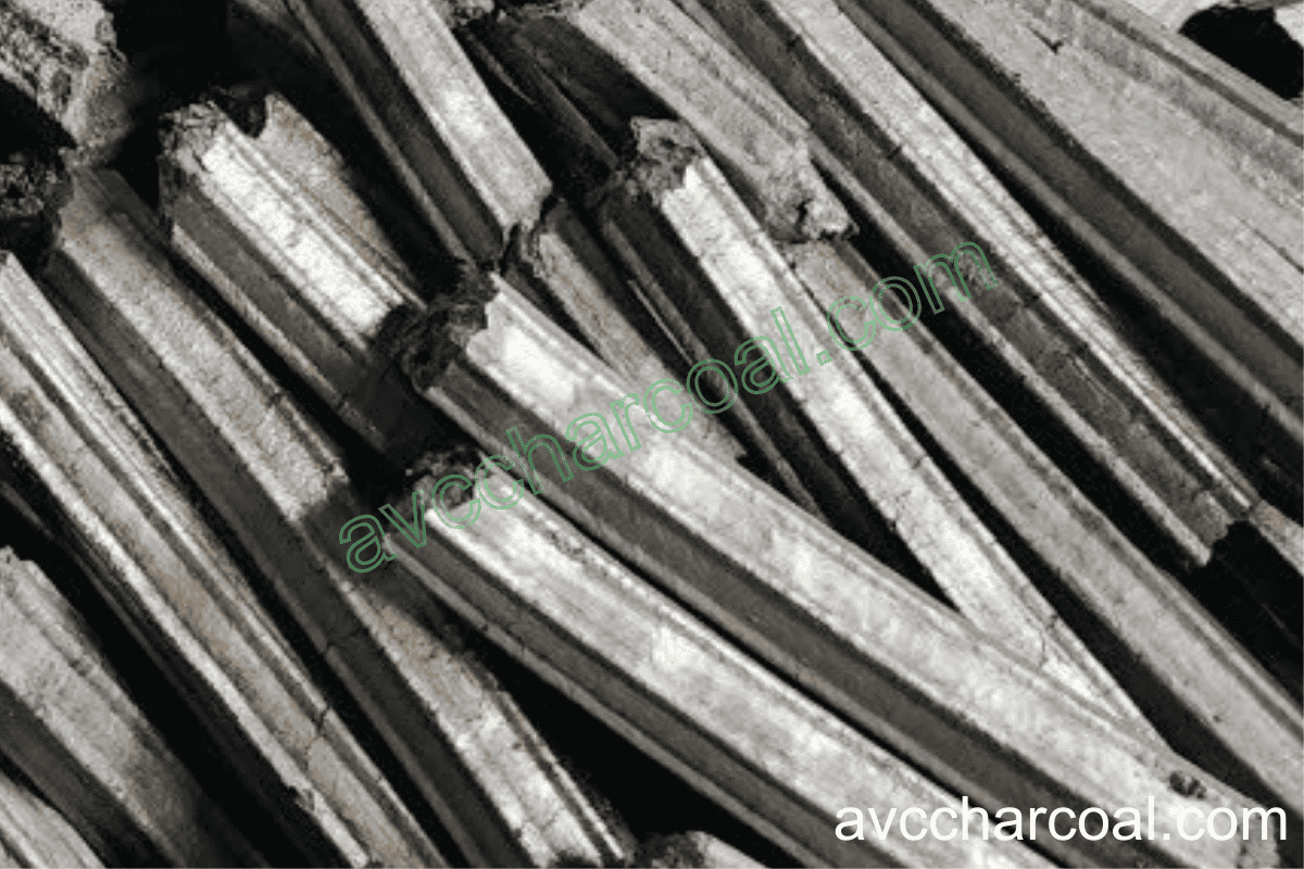 Export wood square shape sawdust briquette charcoal from manufacturer in Viet Nam BBQ smokeless low ash and long burning time cheap price