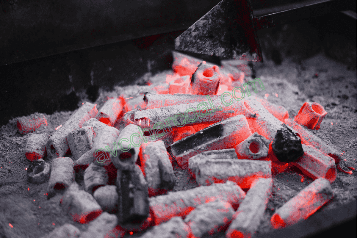 Export wood square shape sawdust briquette charcoal from manufacturer in Viet Nam BBQ smokeless low ash and long burning time cheap price
