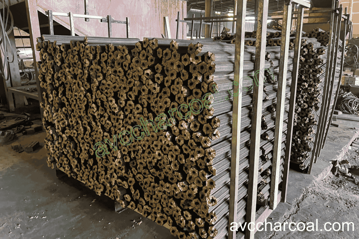 Export wood square shape sawdust briquette charcoal from manufacturer in Viet Nam BBQ smokeless low ash and long burning time cheap price